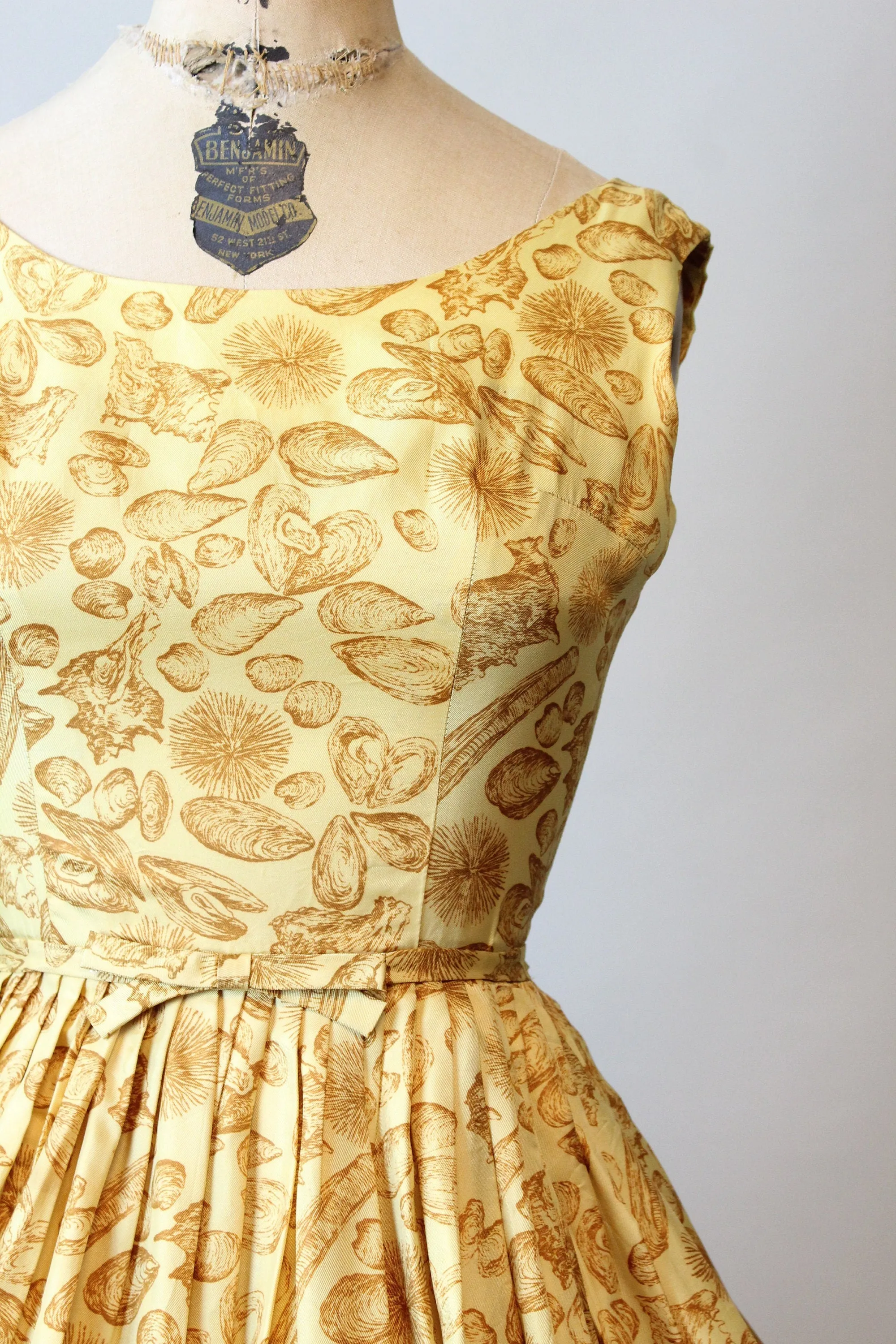 1950s L'Aiglon SEASHELL print dress xs | new spring summer