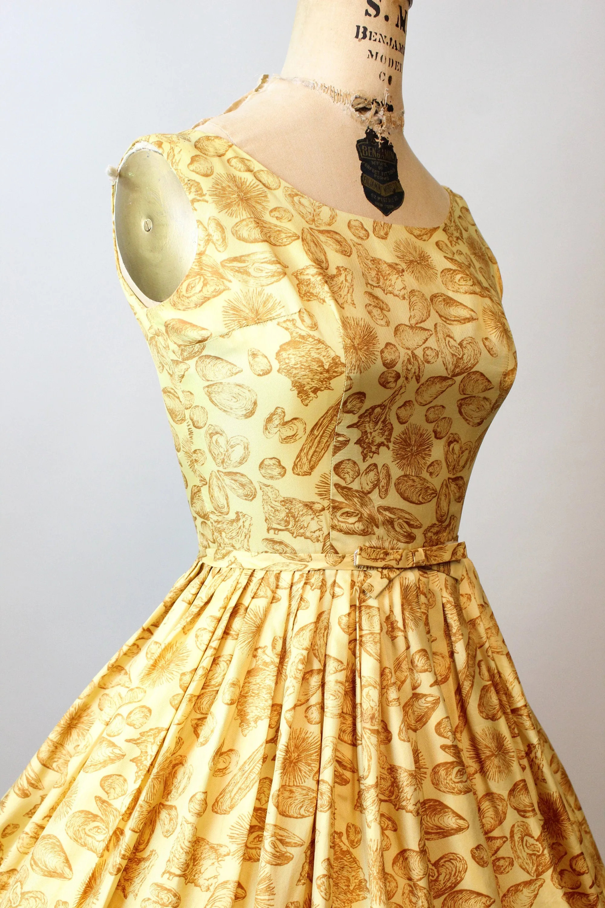 1950s L'Aiglon SEASHELL print dress xs | new spring summer