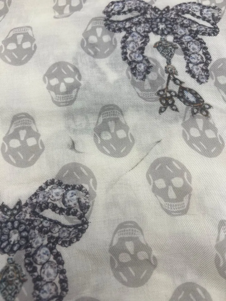 Alexander McQueen Skull and Charm Women's Scarves