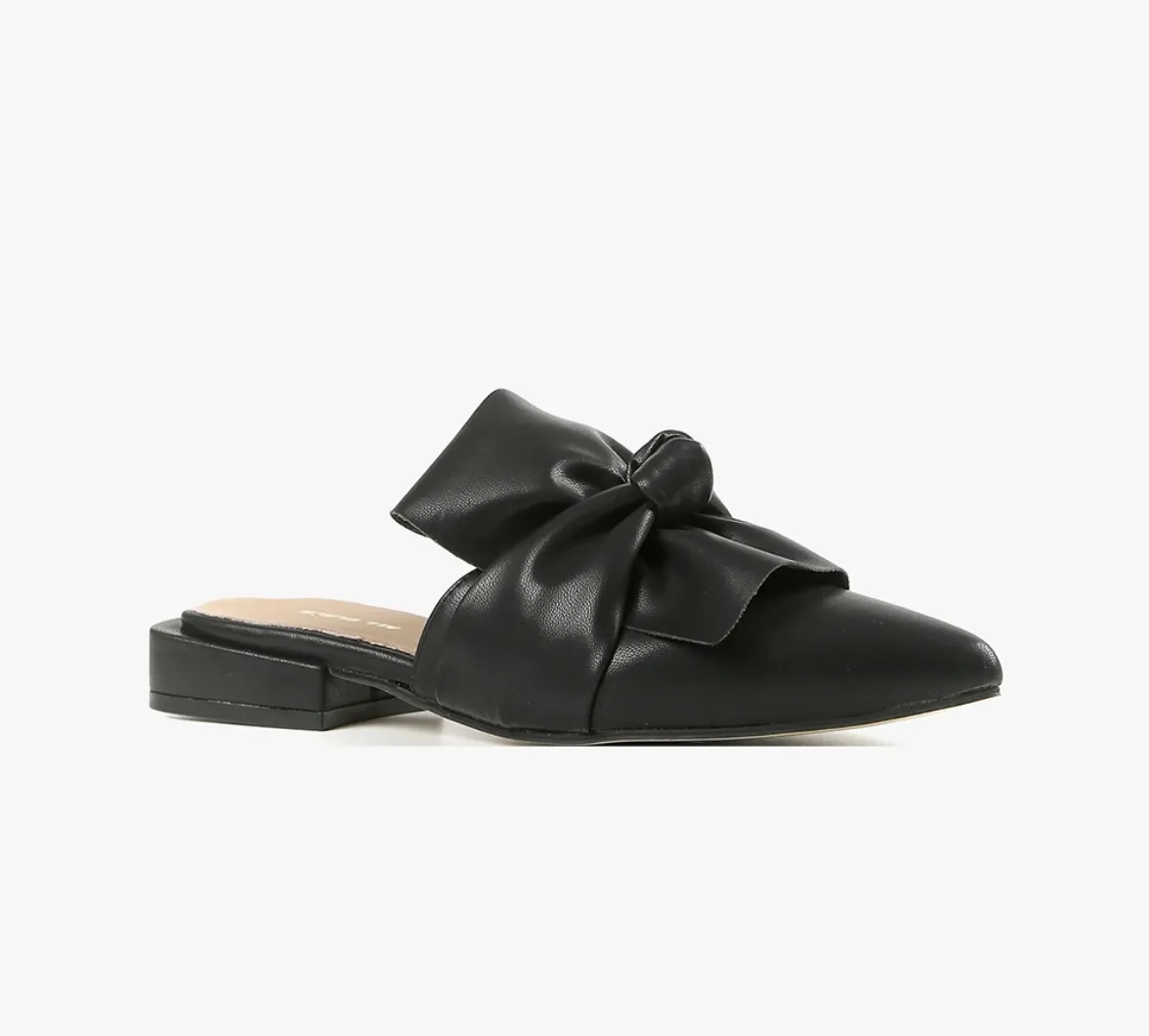 All Black Fold & Knot Slide