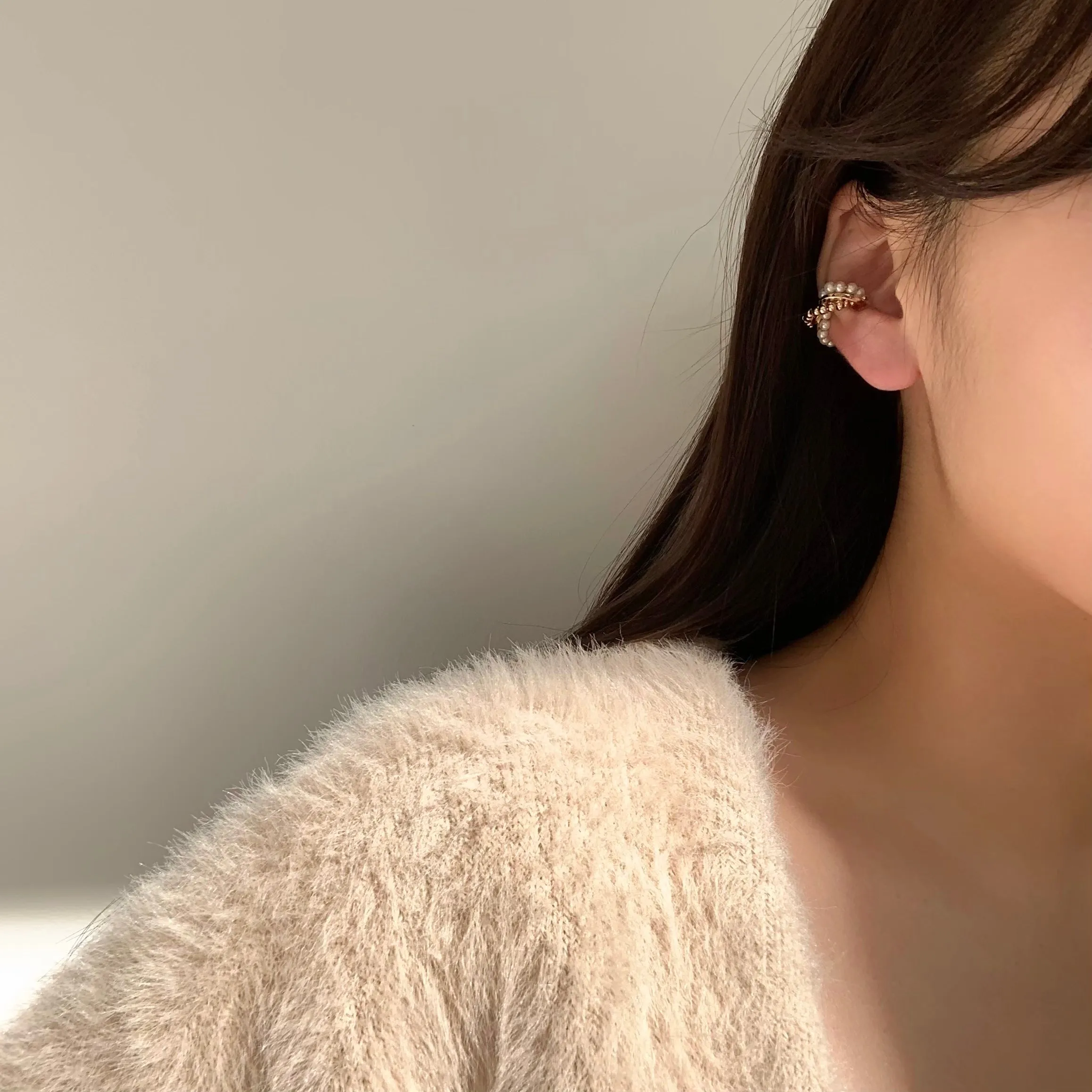 Avery's Pearl Wrapped Twisted Metal Ear Cuff
