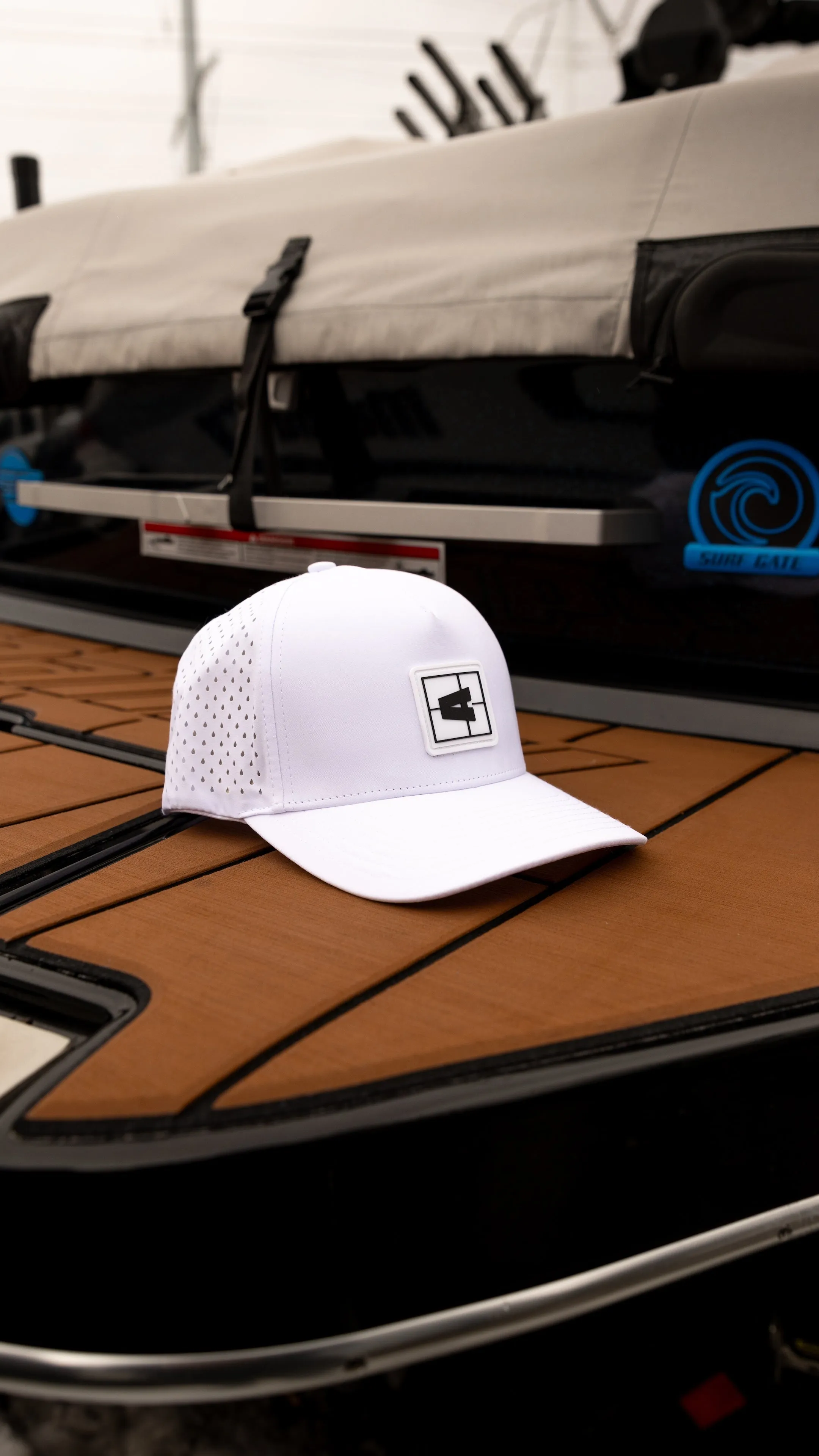 Axis Swell Hat
