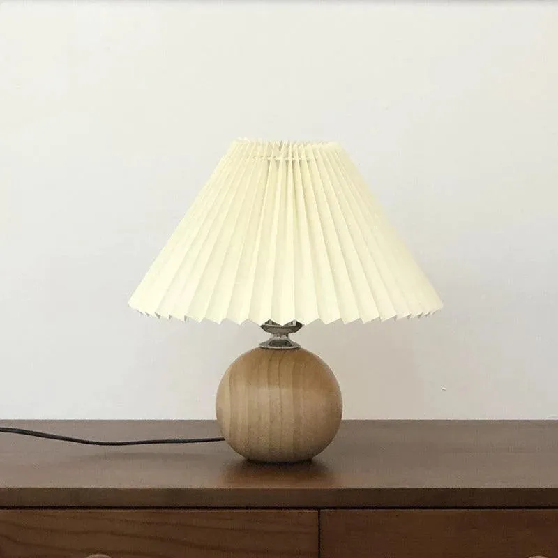 Ballet pleated Table Lamp