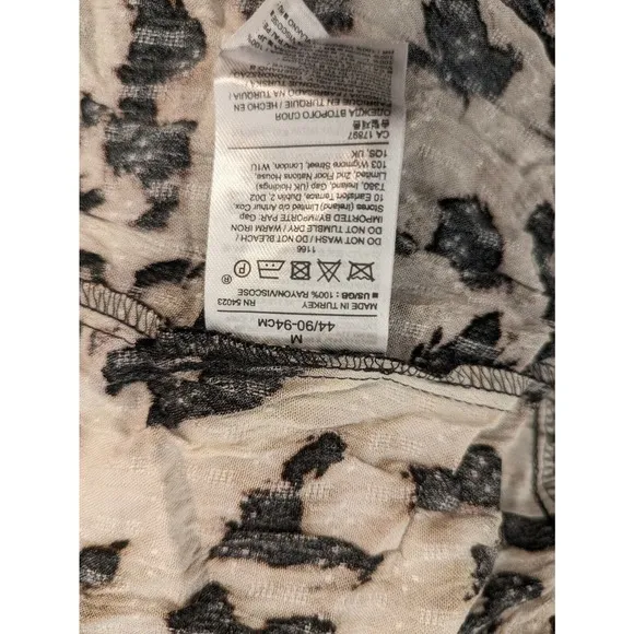 Banana Republic NEW Dress Animal Print Size M Ruffles Knee Length.