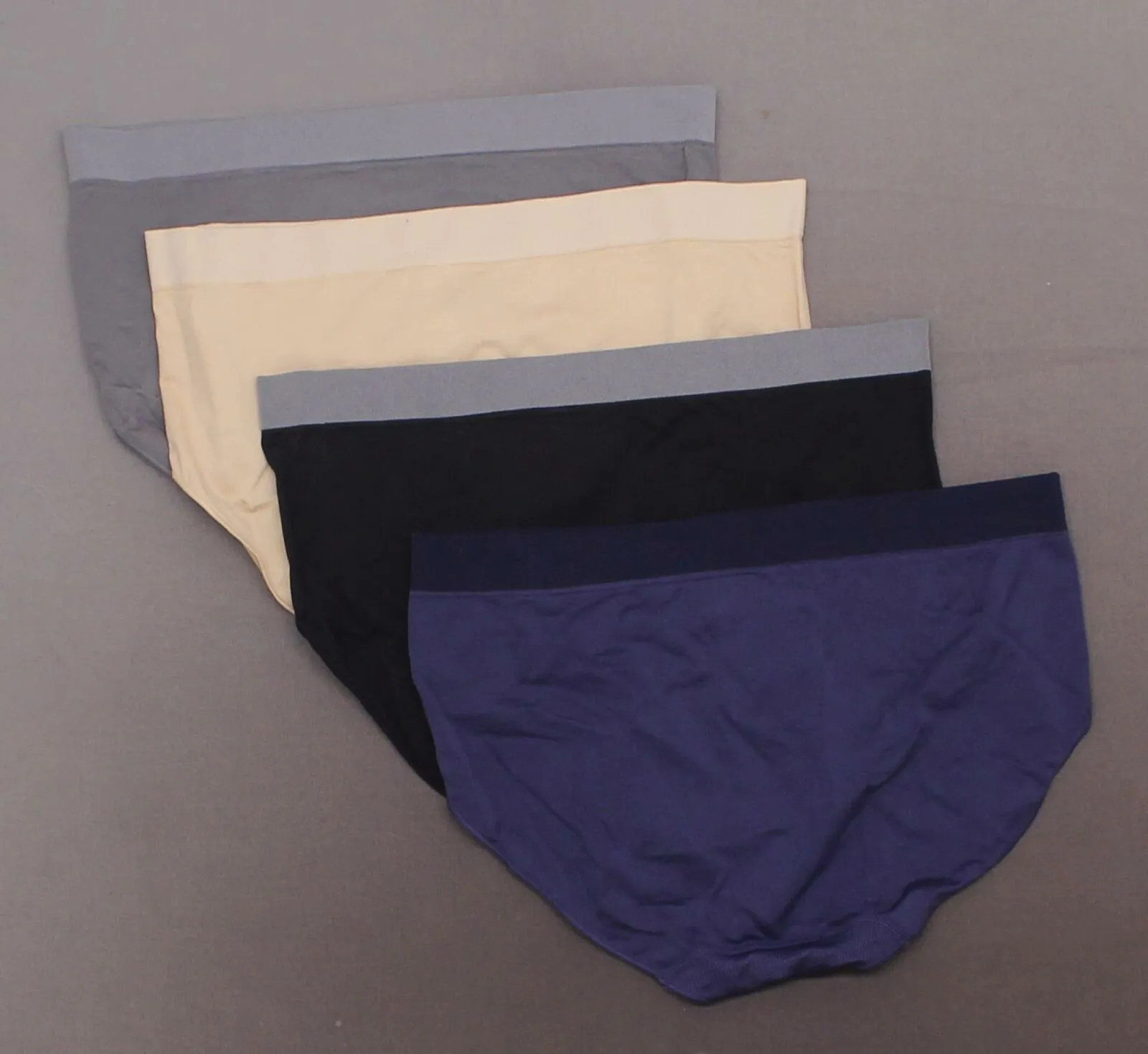 Black Bow Women's 4 Pack Seamless Microfiber Hipster Panties Assorted Medium