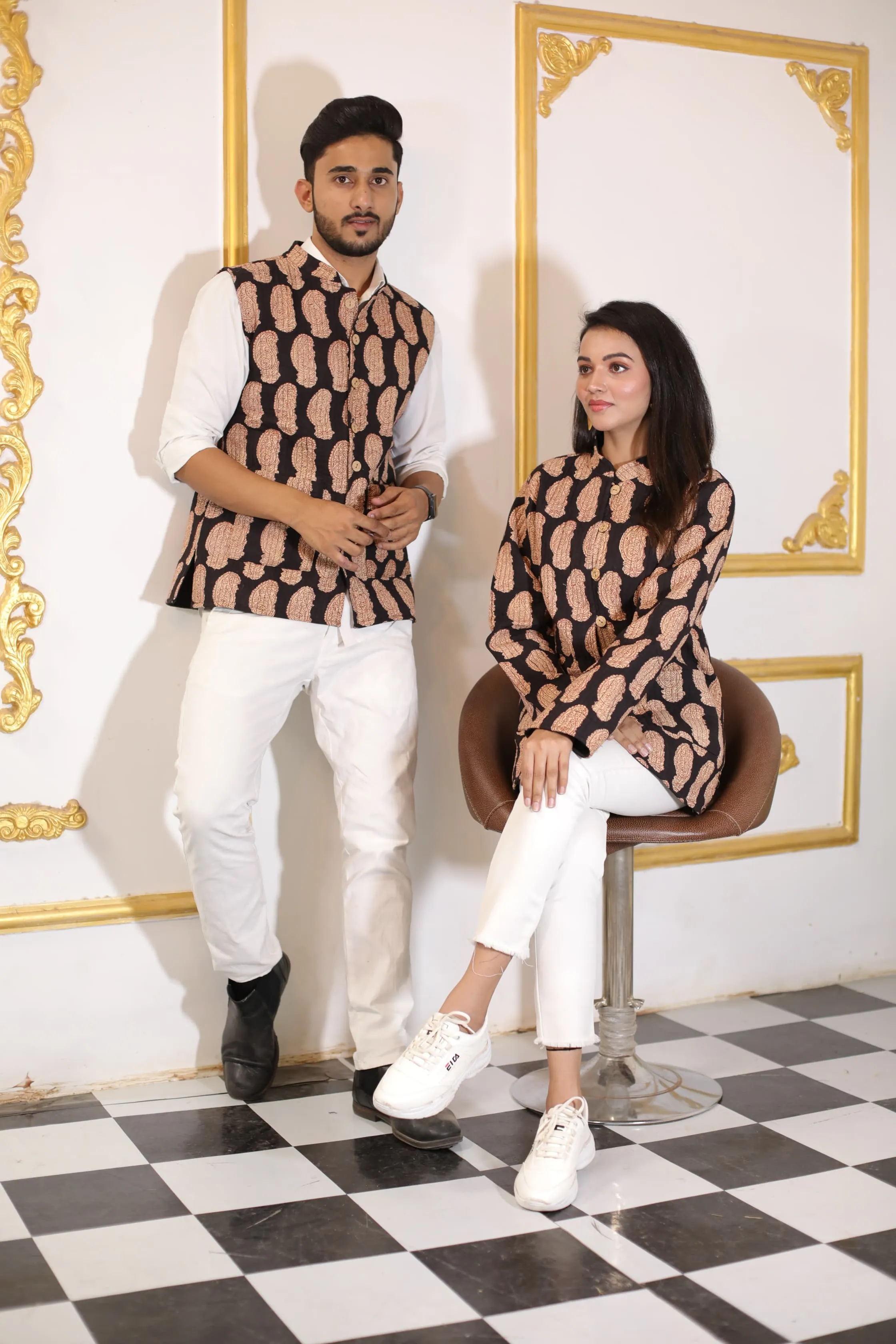 Black Color Twinning Couple Pure Cotton Bagru Print Quilted Reversible Jackets