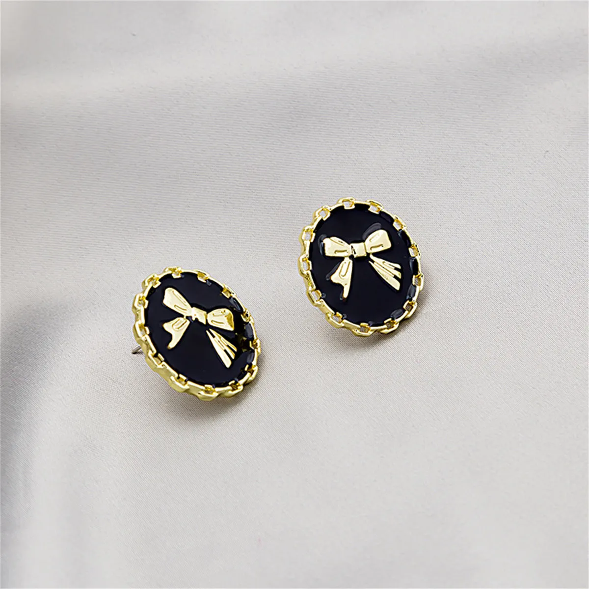 Black Enamel & 18K Gold-Plated Bow Round Stud Earring