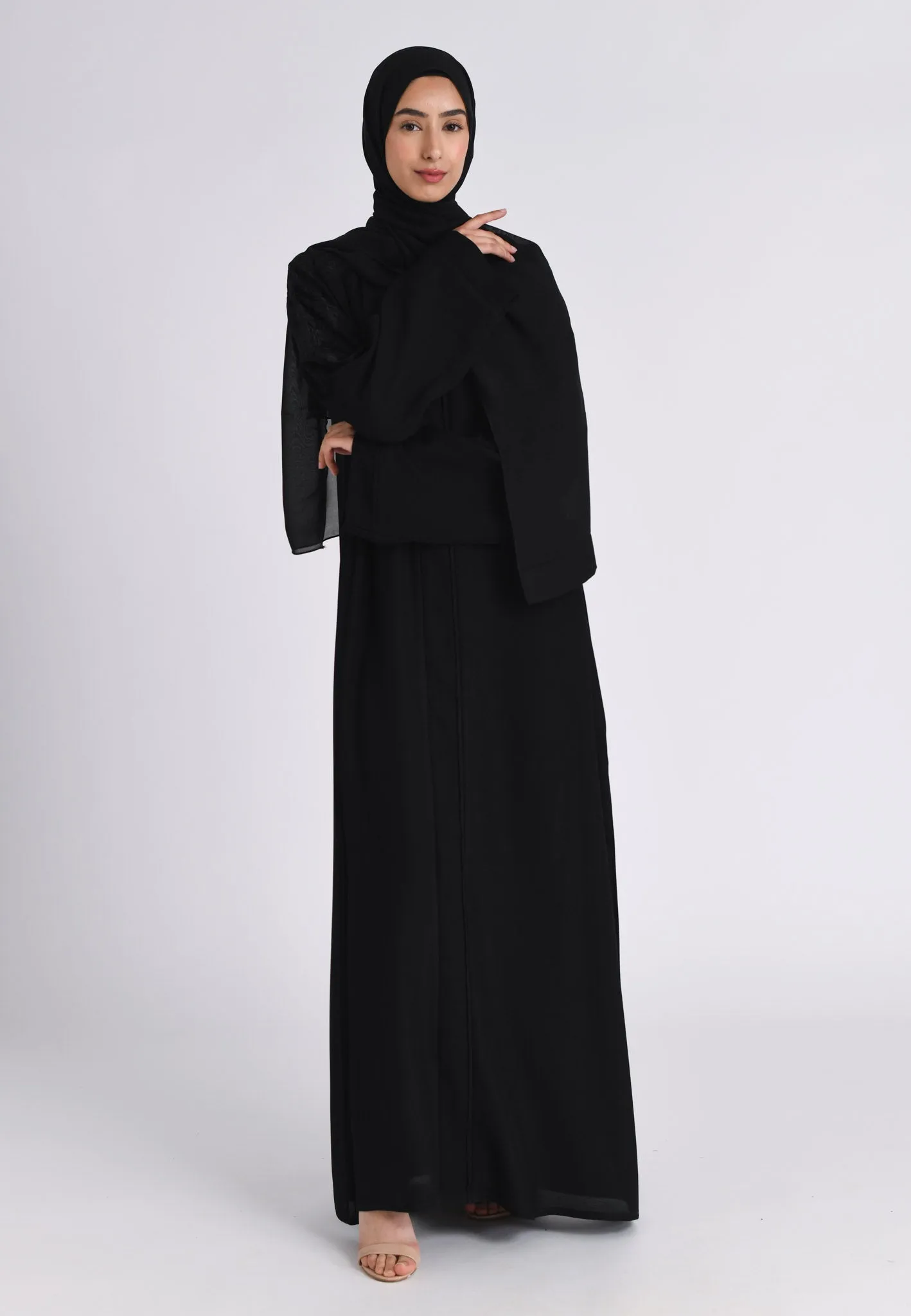 Black on Black Closed Nawra Abaya (Premium)