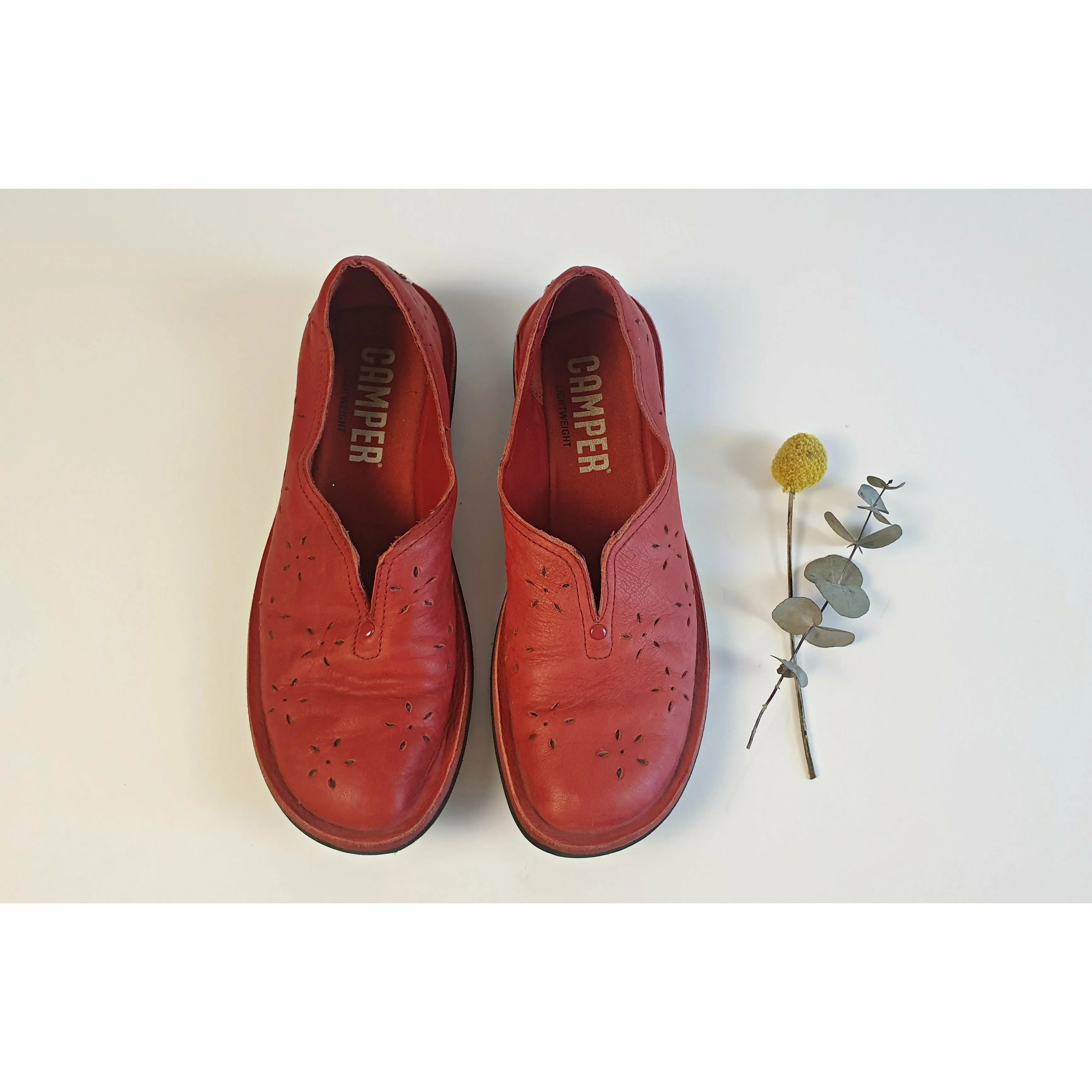 Camper second hand red perforated leather flat slide on shoes size 39