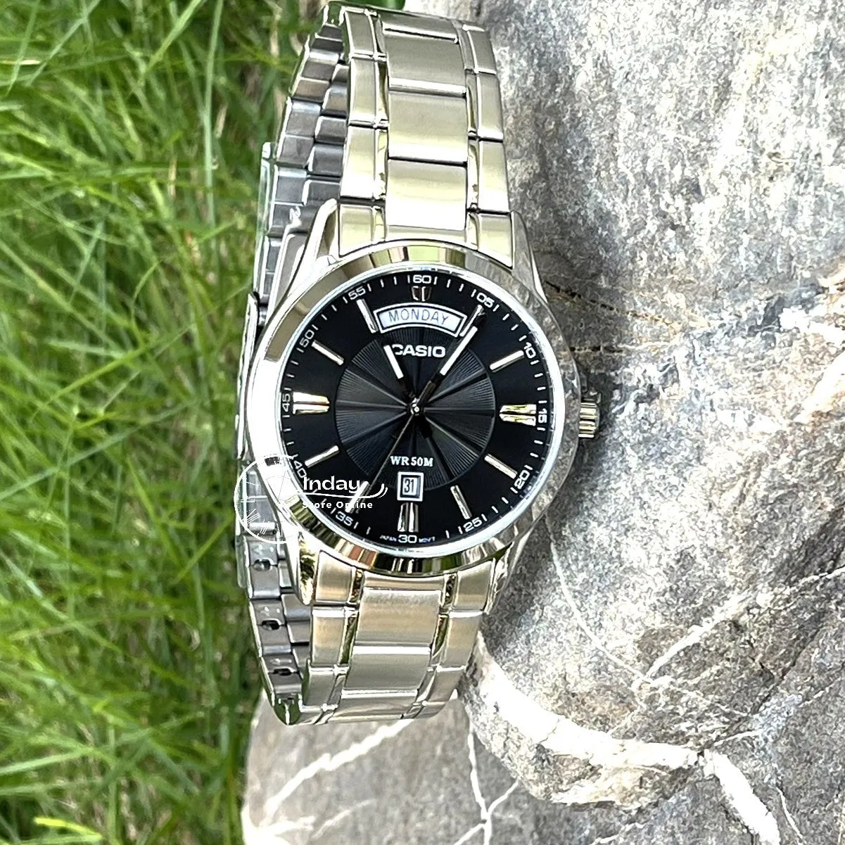 Casio Fashion Men's Watch MTP-1381D-1A  Stainless Steel Band Mineral Glass