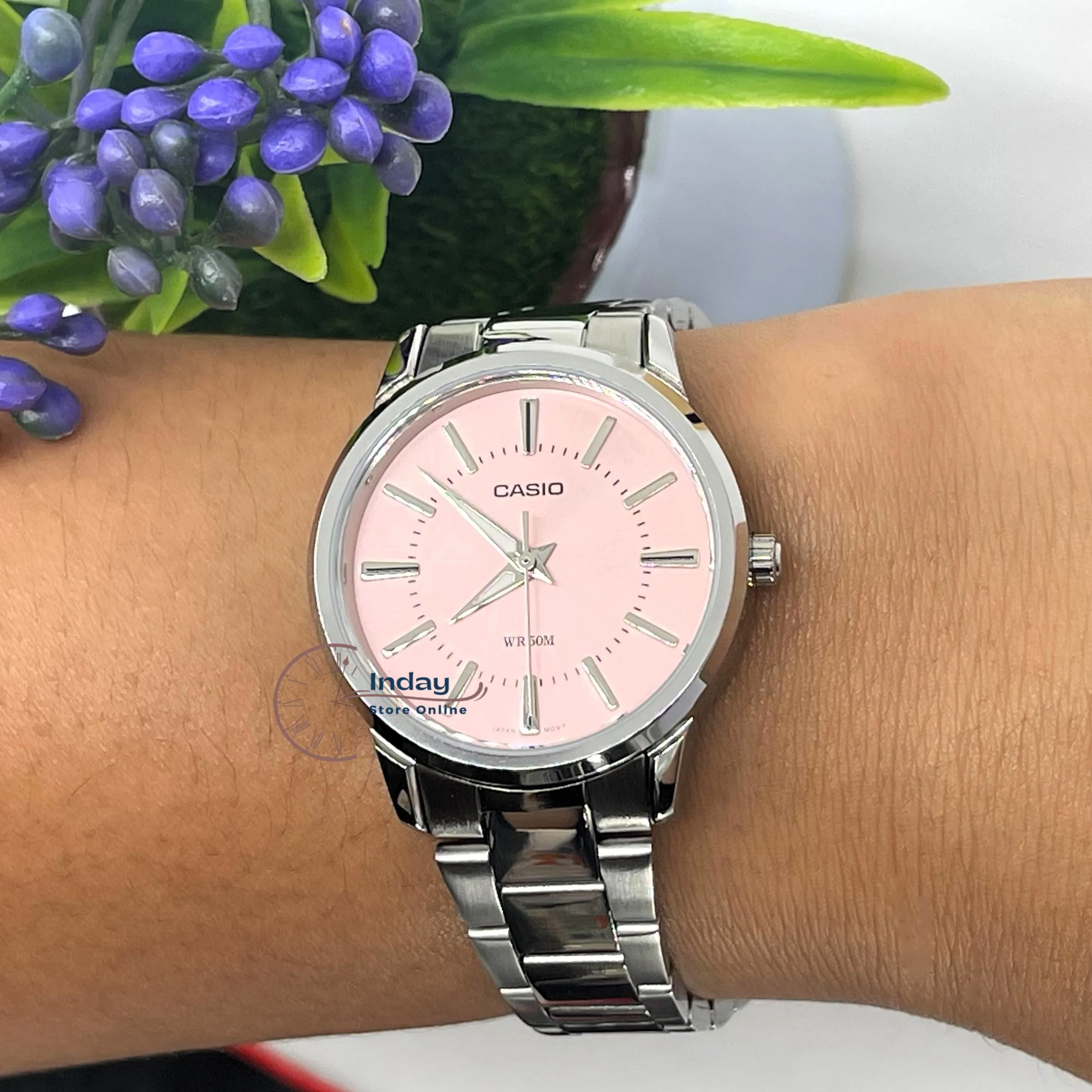 Casio Fashion Women's Watch LTP-1303D-4A Silver/Pink Stainless Steel Band Mineral Glass Triple-fold Clasp
