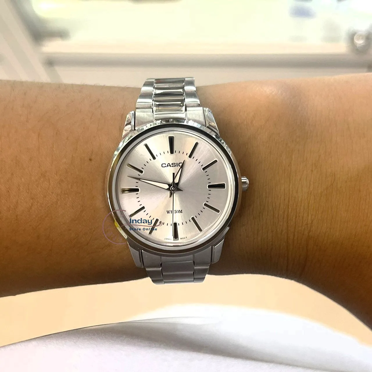Casio Fashion Women's Watch LTP-1303D-7A Silver Stainless Steel Band Mineral Glass Triple-fold Clasp