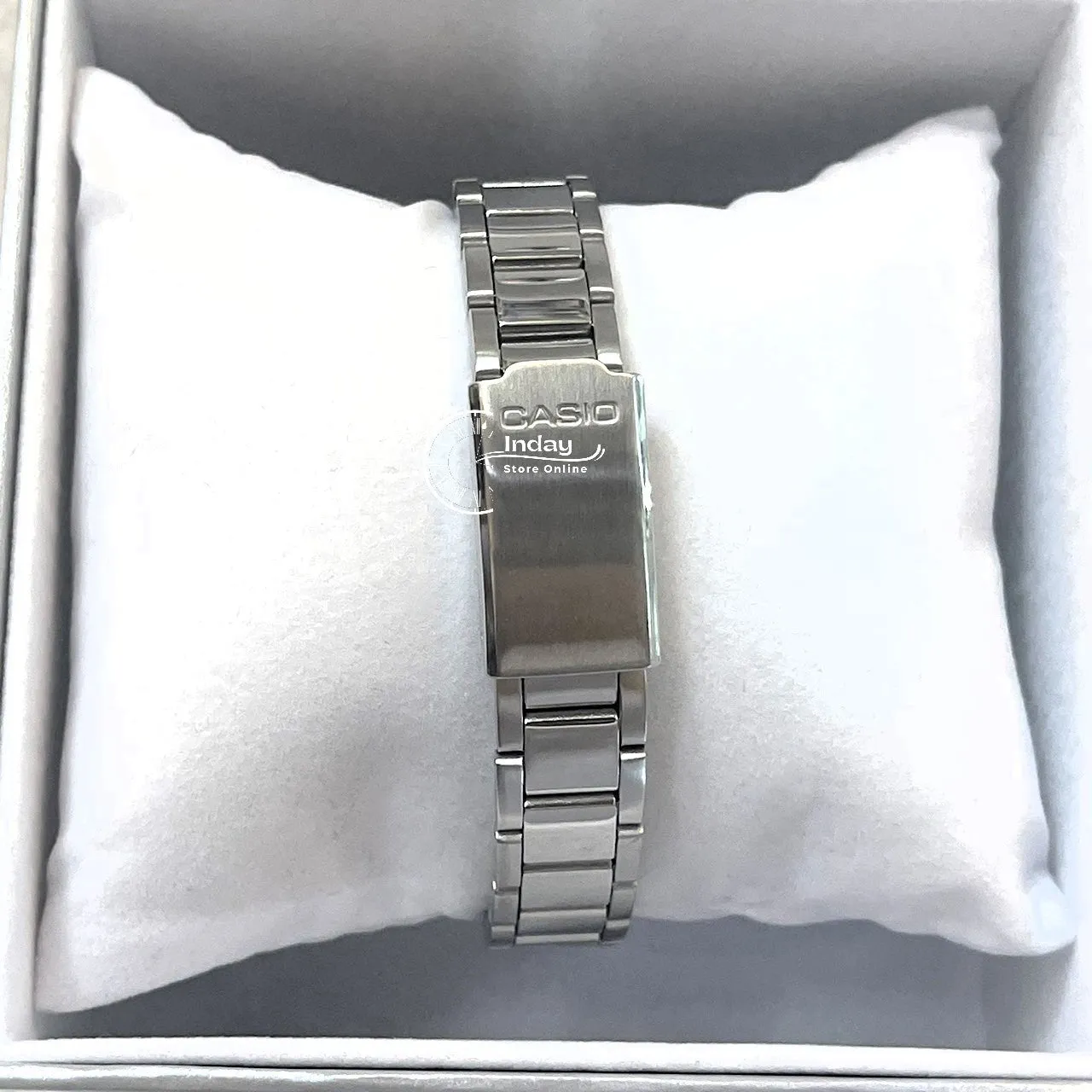 Casio Fashion Women's Watch LTP-1303D-7A Silver Stainless Steel Band Mineral Glass Triple-fold Clasp