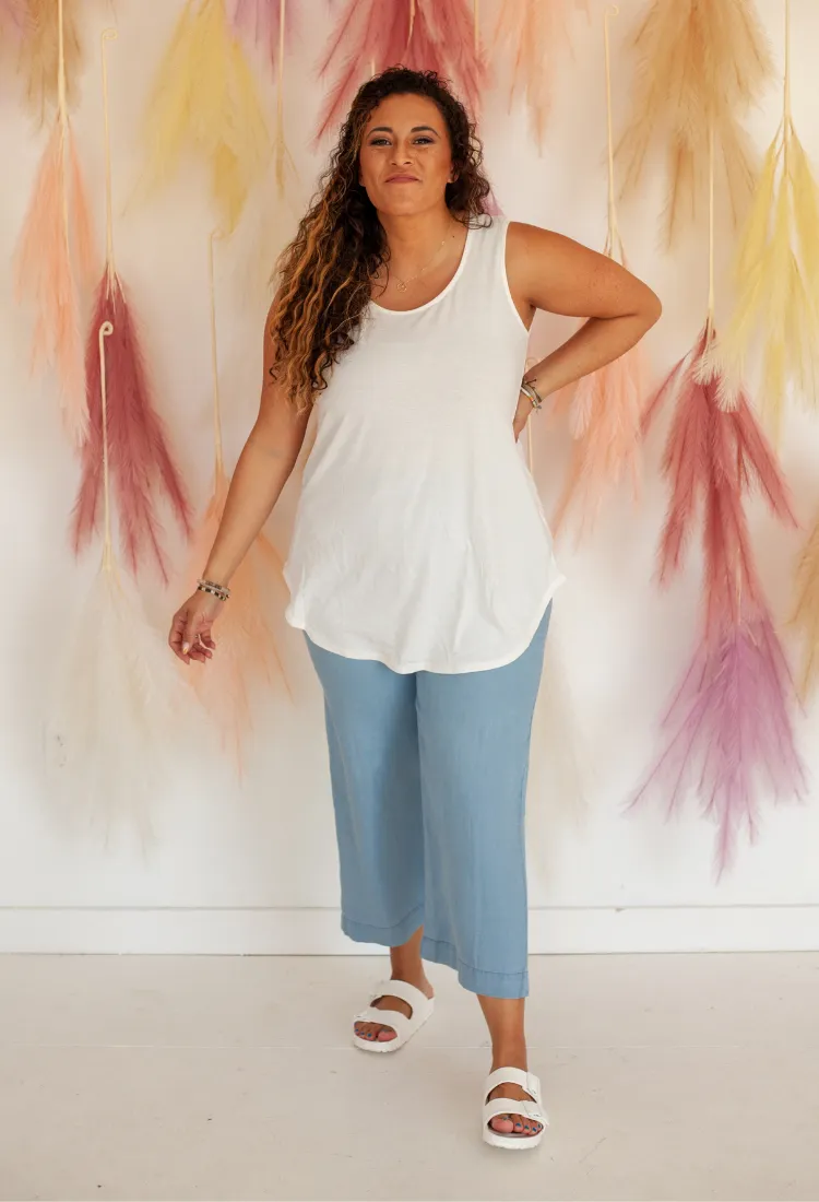 Chic Paperbag Pants in Chambray