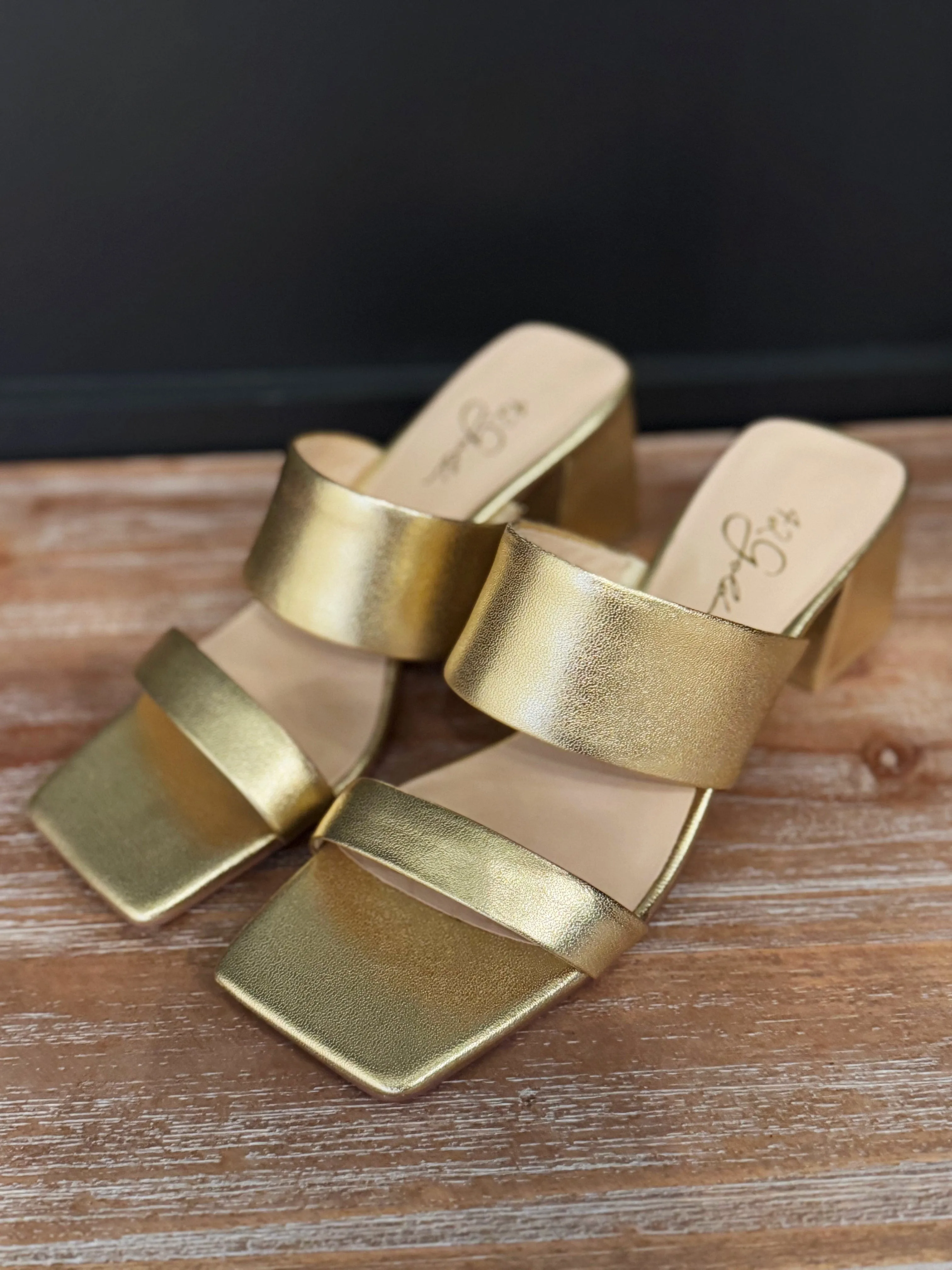 Chinese Laundry 42 Gold Lizbett Block Heel In Metallic Gold