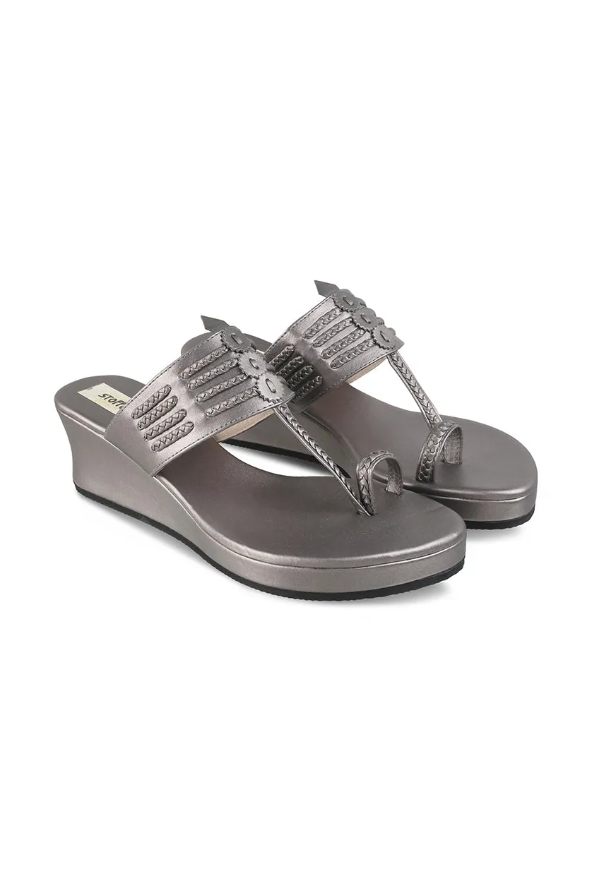 Classic Low K Wedge Black
