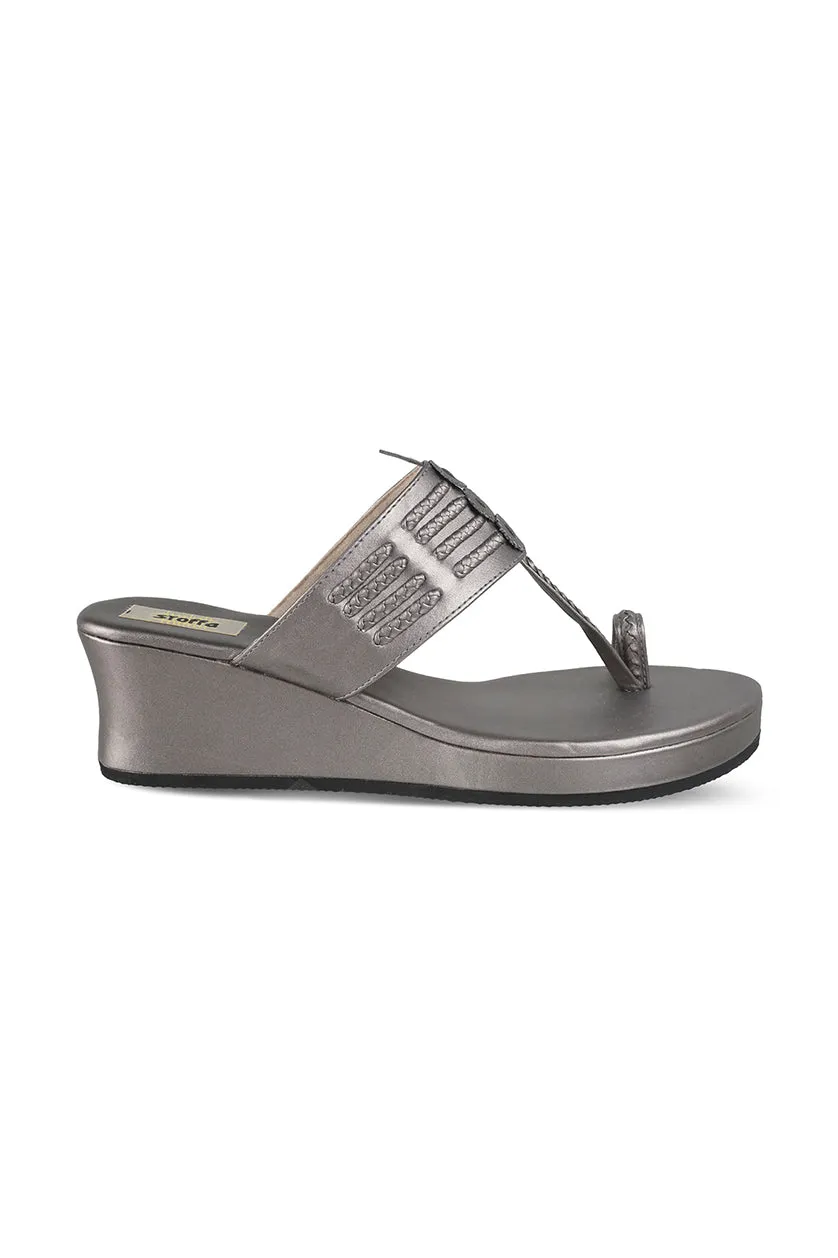 Classic Low K Wedge Black
