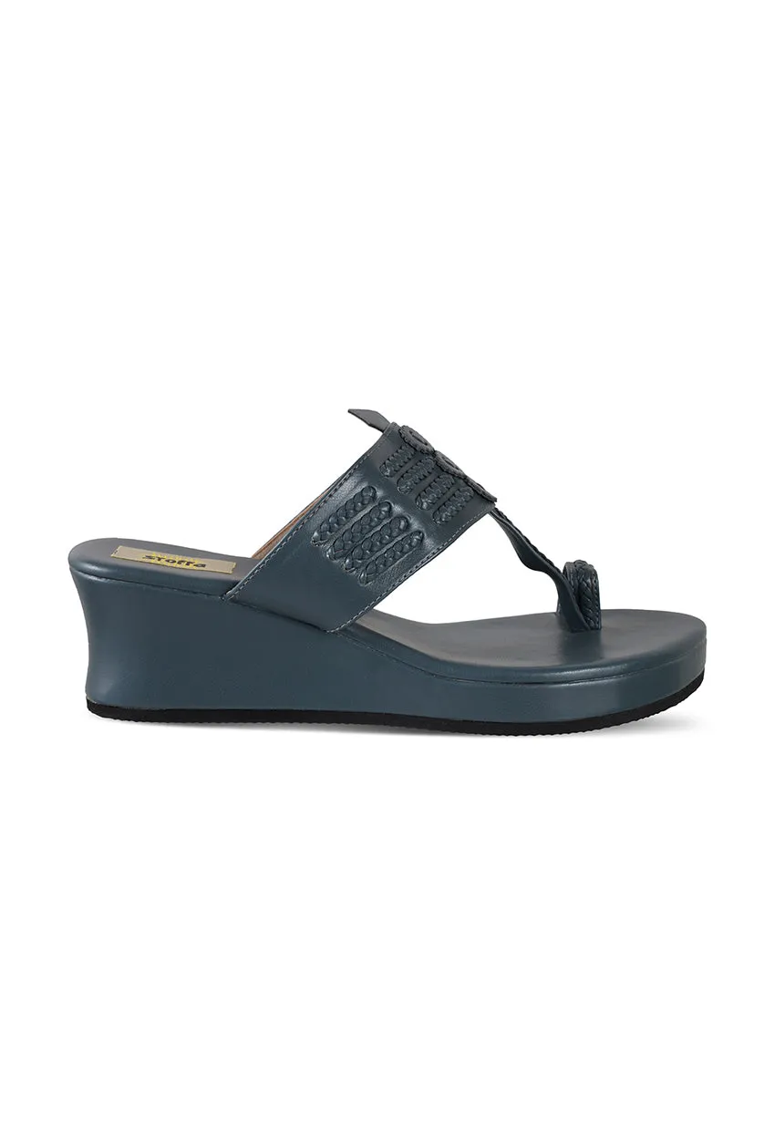 Classic Low K Wedge Black