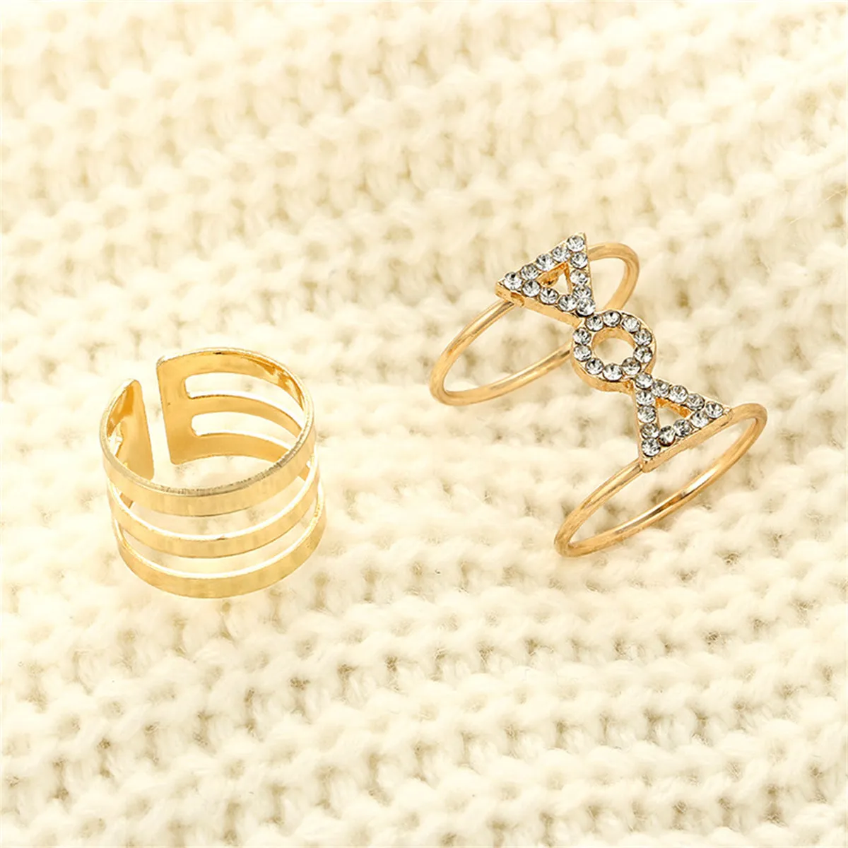 Cubic Zirconia & 18K Gold-Plated Pavé Bow Double-Finger Ring Set