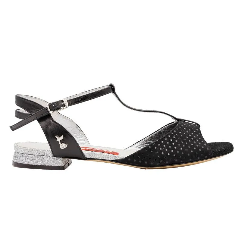 D31 / Black - FINAL SALE (Size 40)