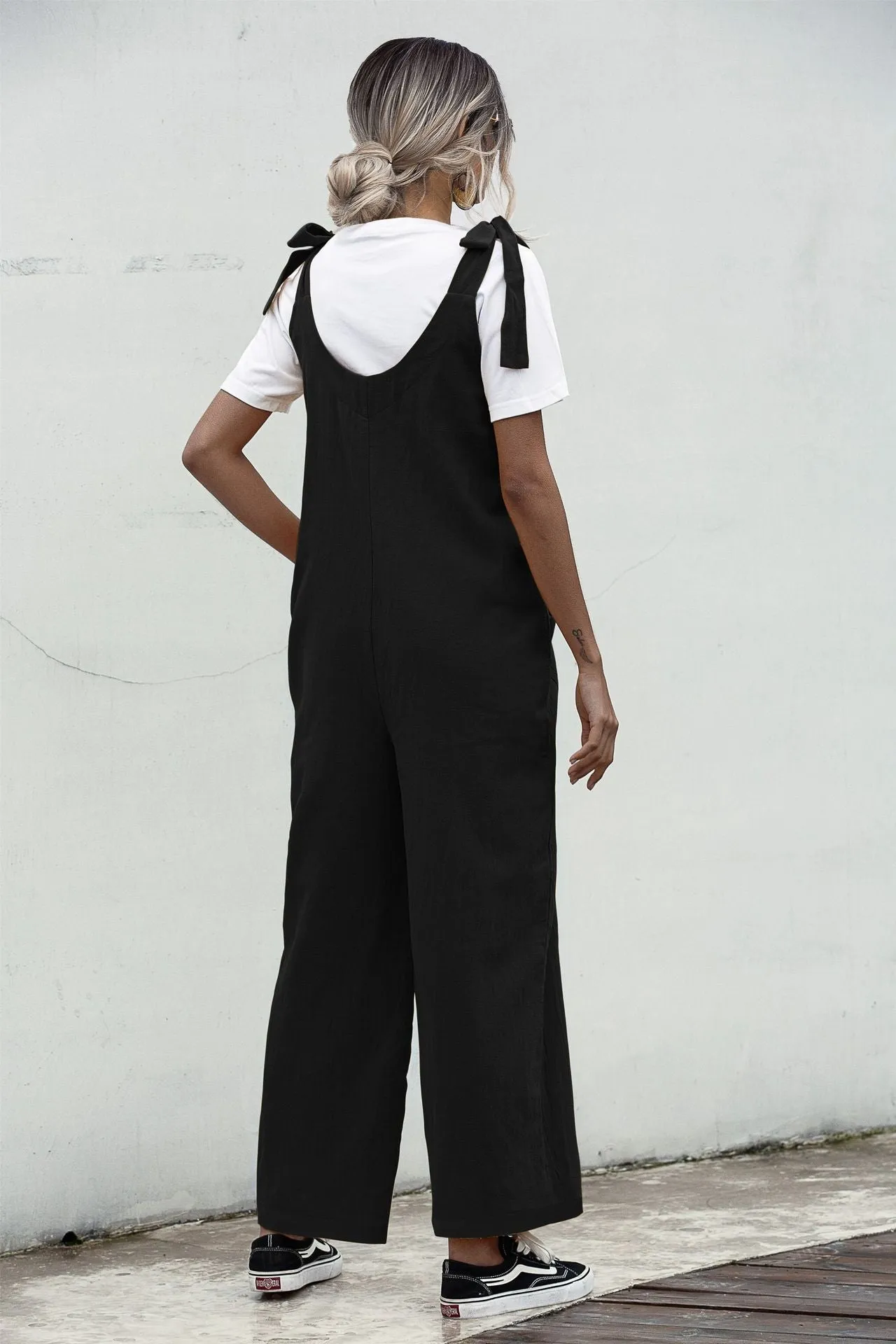 Deep U-Neck Lace-up Bow Backless Jumpsuit