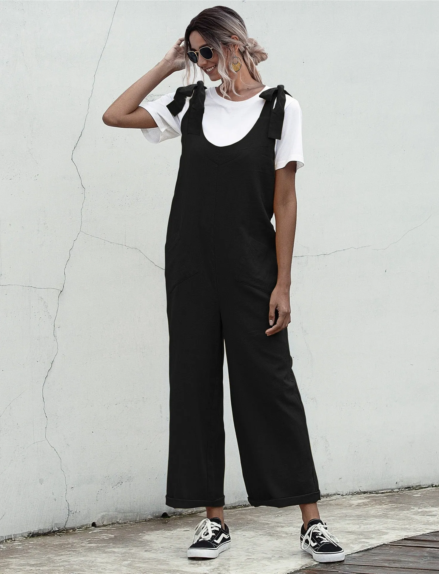 Deep U-Neck Lace-up Bow Backless Jumpsuit
