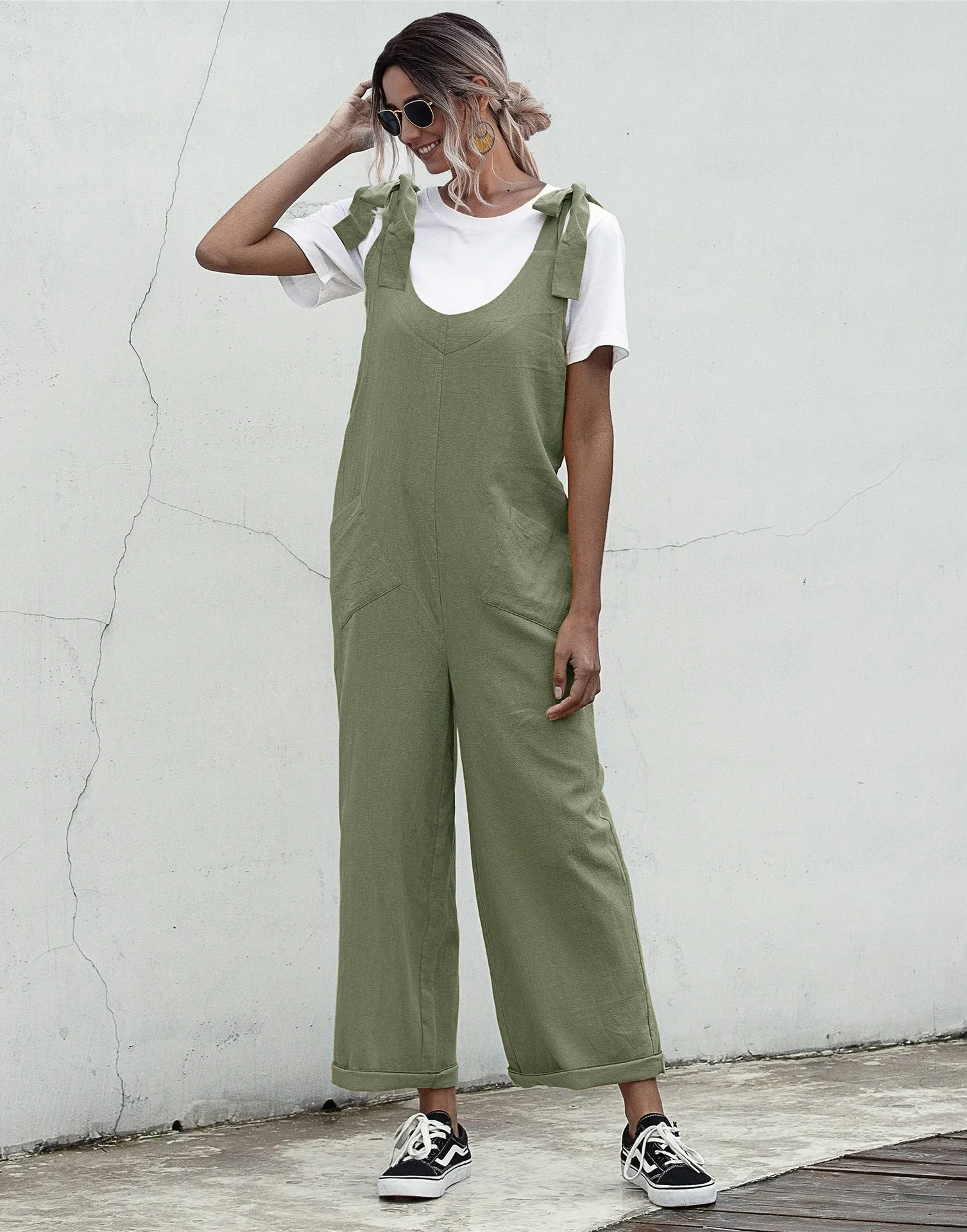 Deep U-Neck Lace-up Bow Backless Jumpsuit