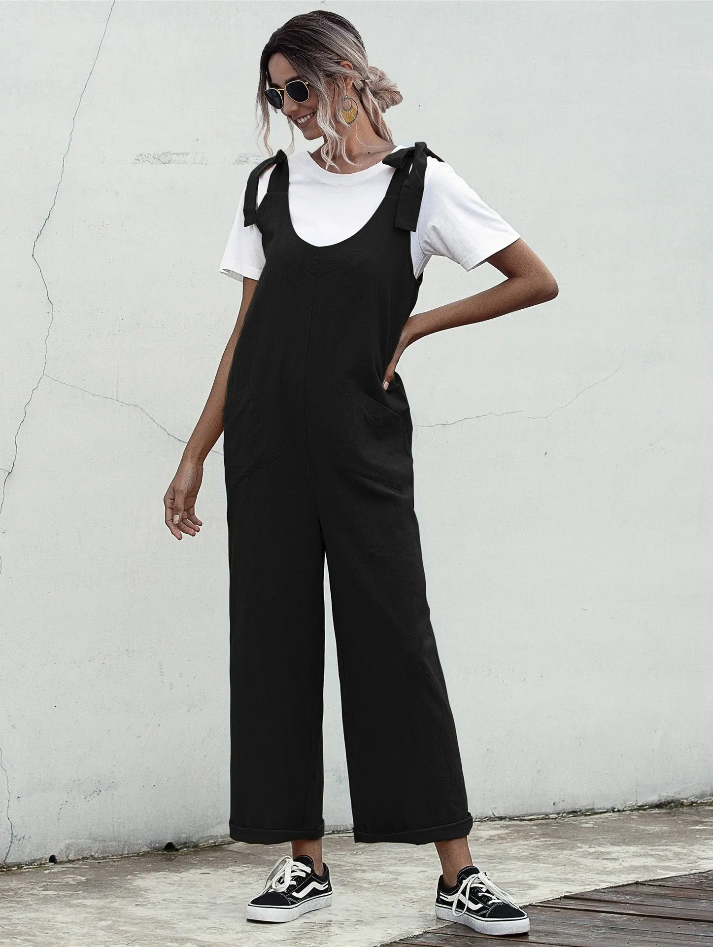 Deep U-Neck Lace-up Bow Backless Jumpsuit