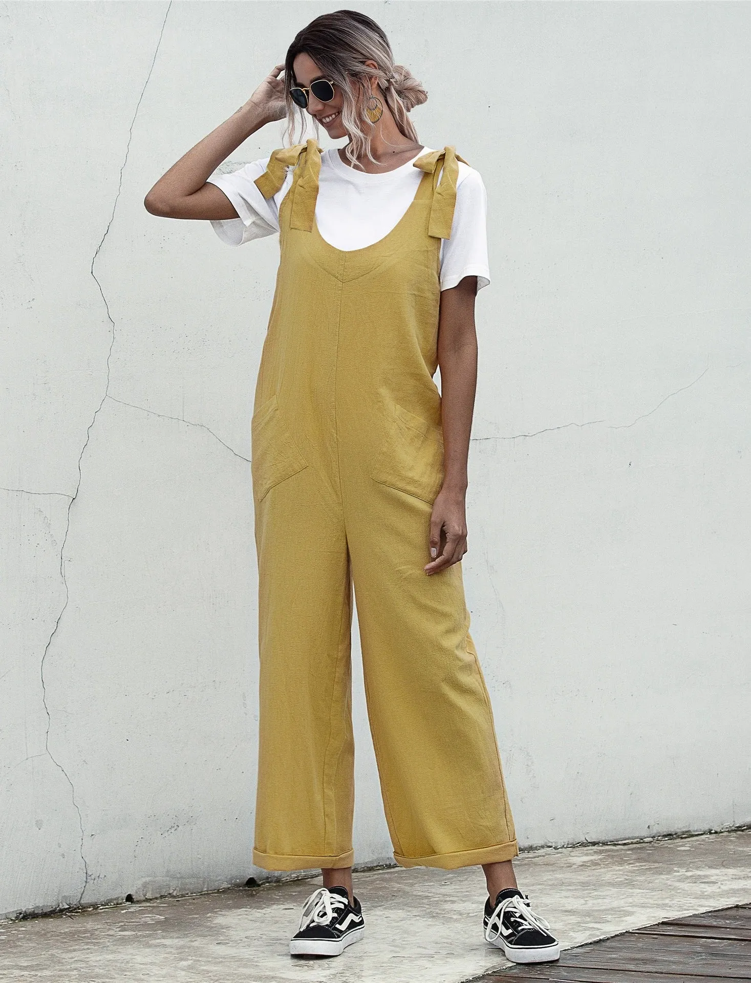 Deep U-Neck Lace-up Bow Backless Jumpsuit