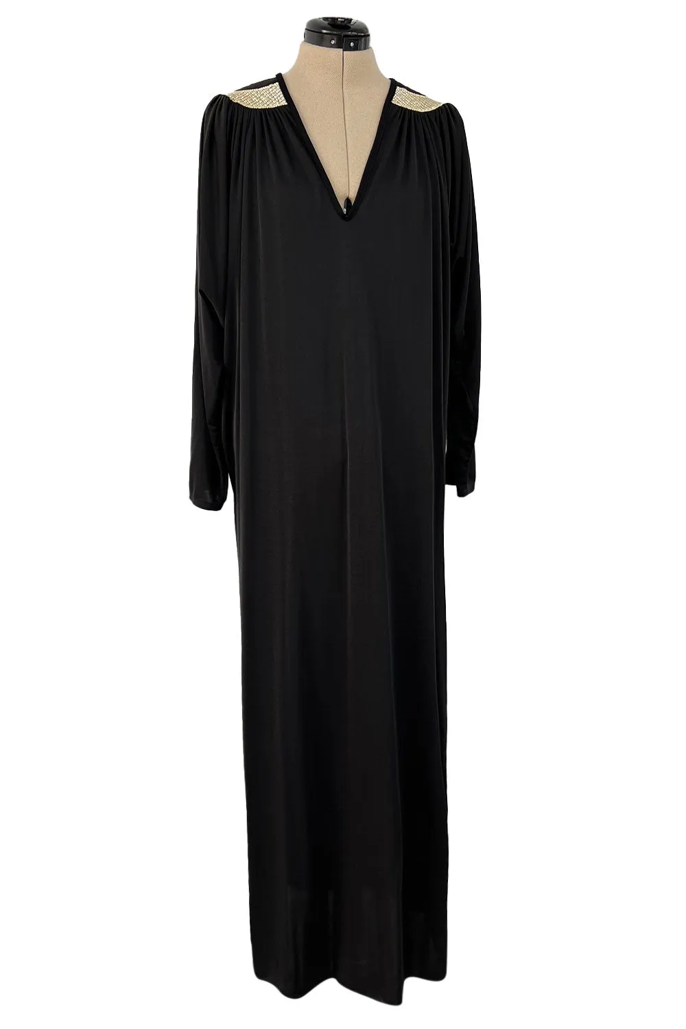 Easy to Wear 1980s Bill Tice Black Jersey Caftan Feel Dress w Gold Shoulder Detail Detail