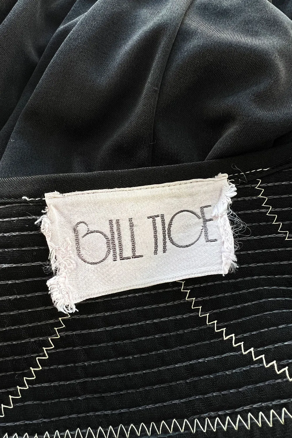 Easy to Wear 1980s Bill Tice Black Jersey Caftan Feel Dress w Gold Shoulder Detail Detail