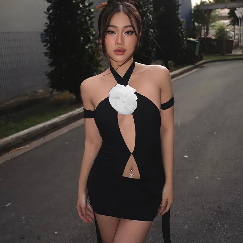 European and American Fashion Summer New Sexy Crossover Lace up Halter Stitching Flower Cutout Navel Dress for Women