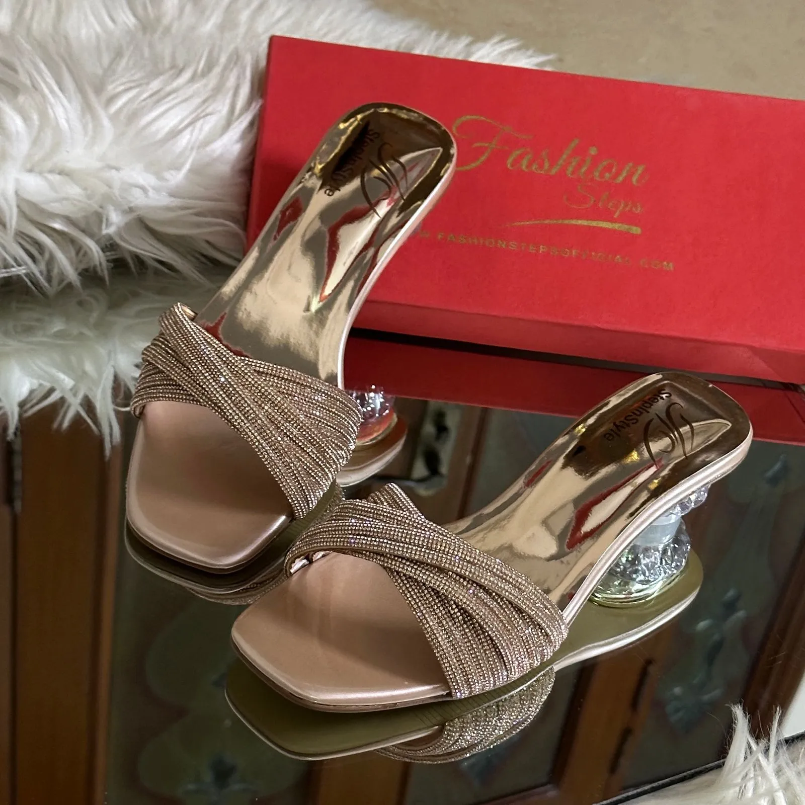 Flexi Short Heels (Gold)