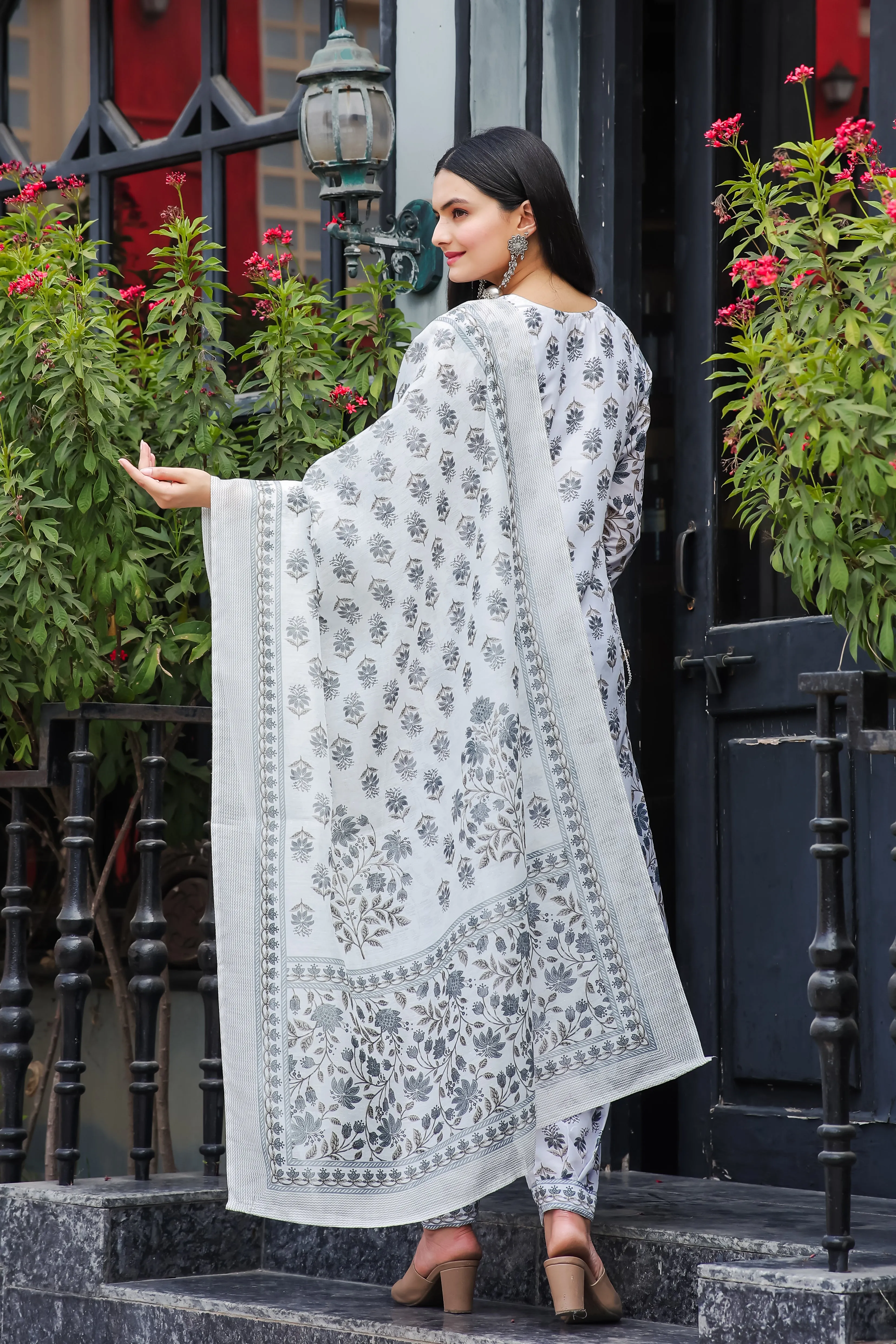 FRIFILL Elegant Printed Cotton Kurta Set for Women