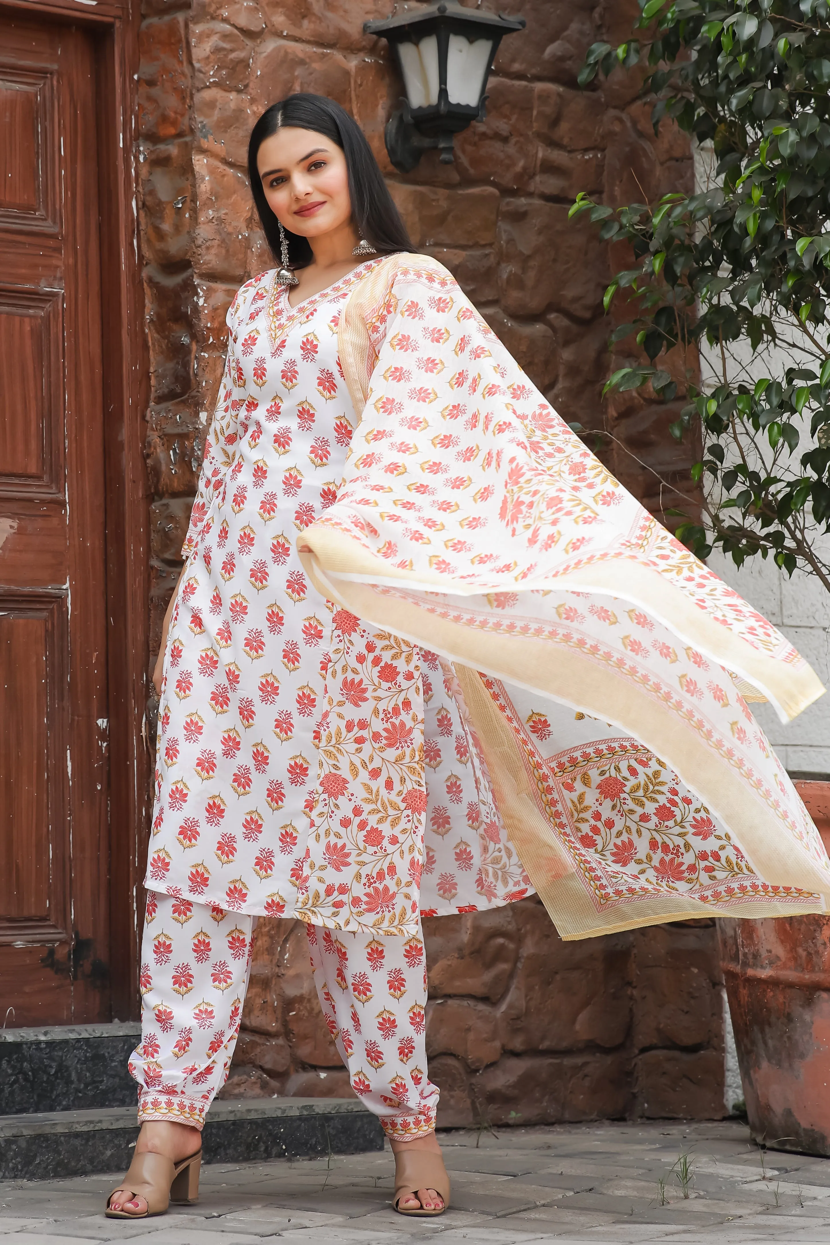 FRIFILL Elegant Printed Cotton Kurta Set for Women