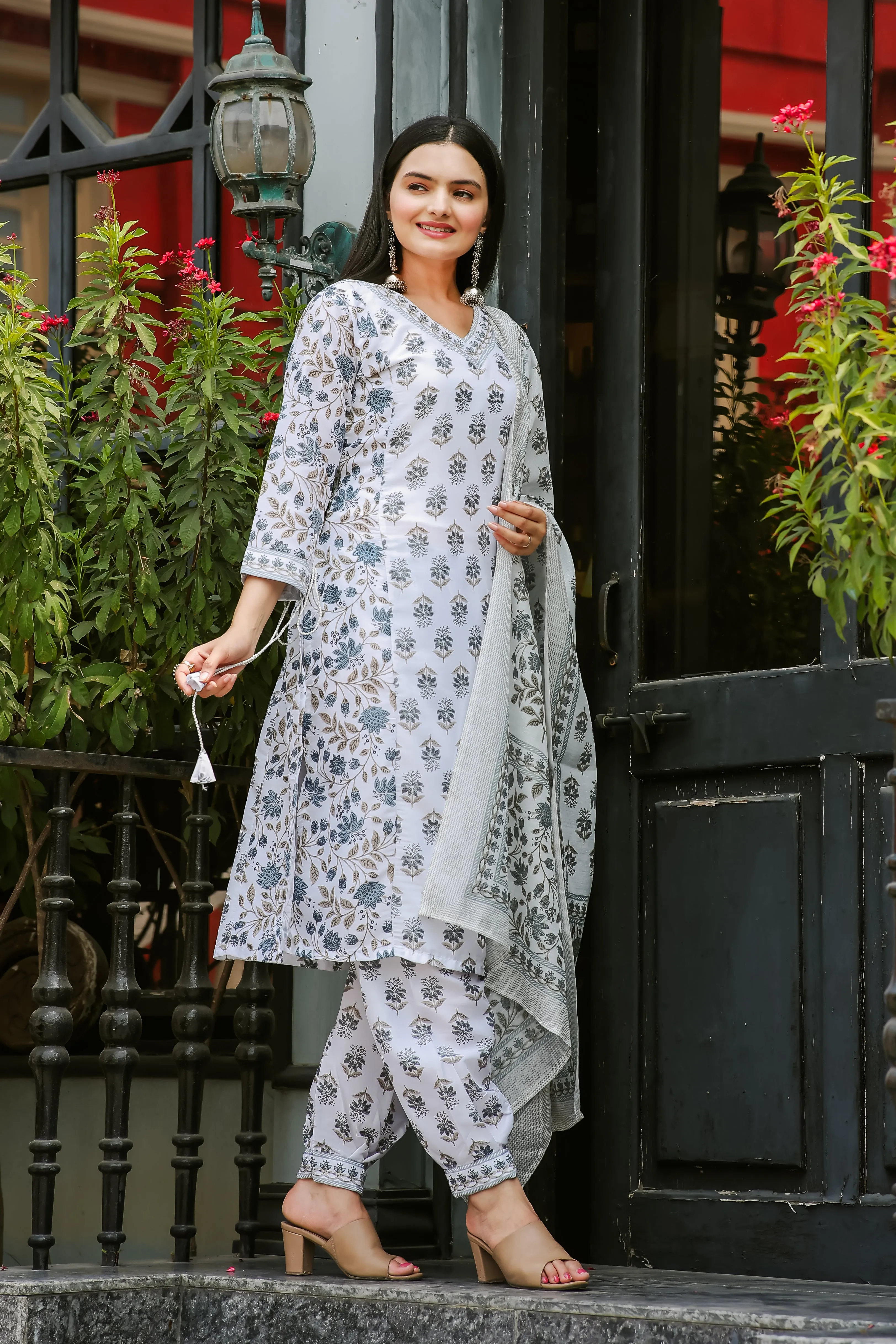 FRIFILL Elegant Printed Cotton Kurta Set for Women
