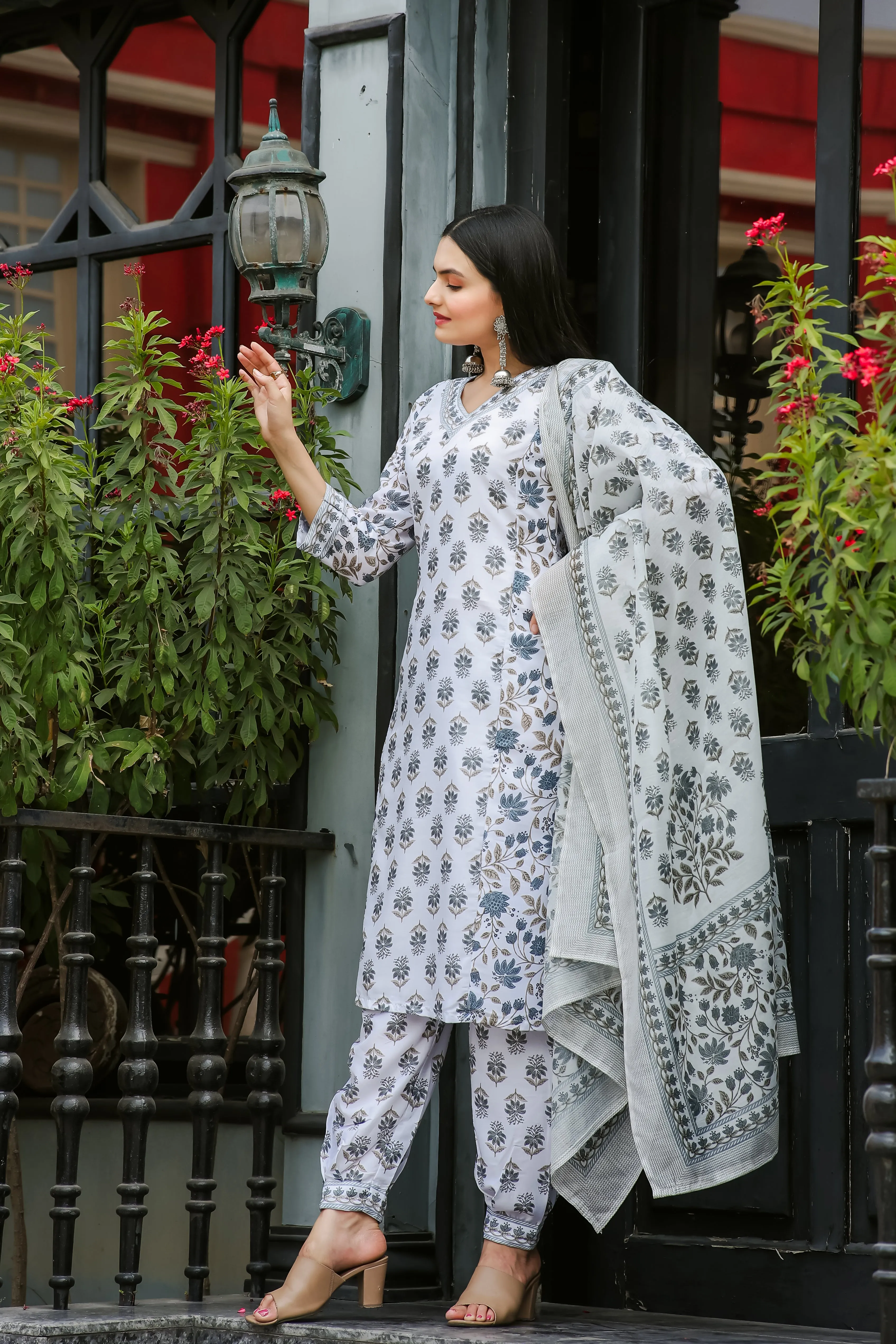 FRIFILL Elegant Printed Cotton Kurta Set for Women