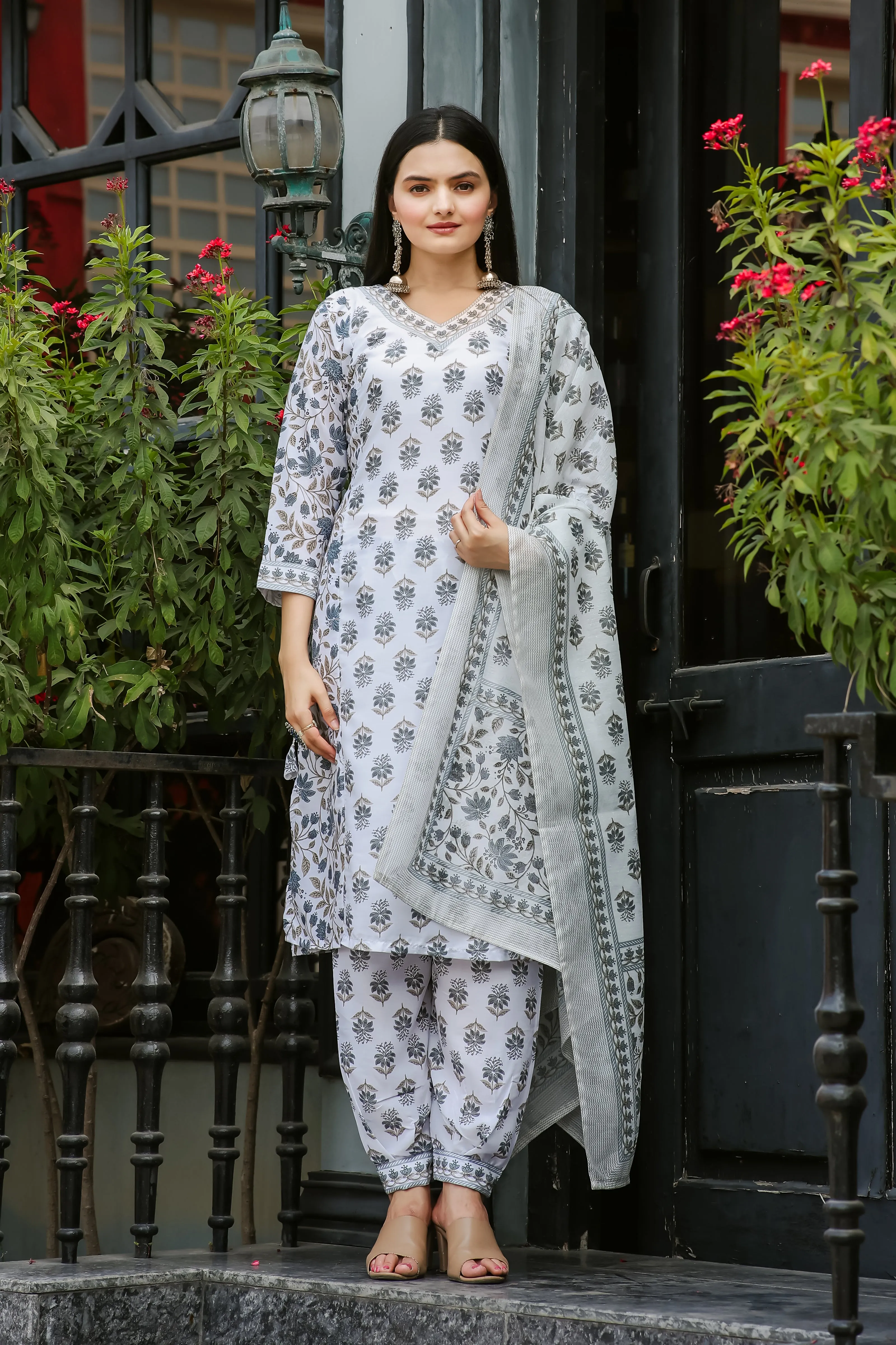 FRIFILL Elegant Printed Cotton Kurta Set for Women