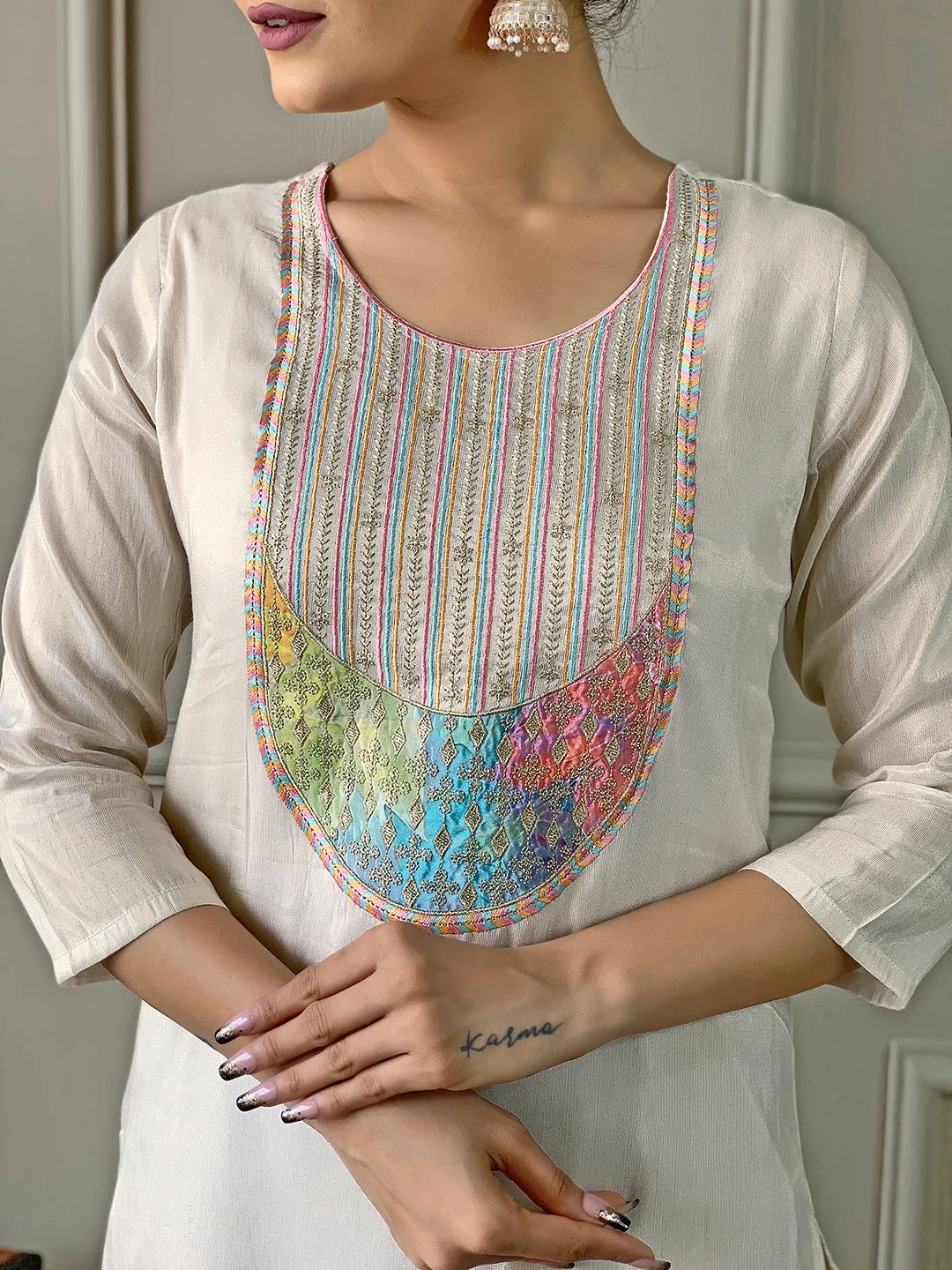 FRILLFIT : Elegant beige embroidered kurti set
