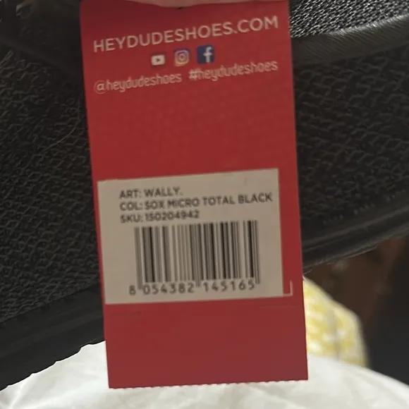 Hey Dude Wally Sox Micro Black women's 10 men's 8 NWT