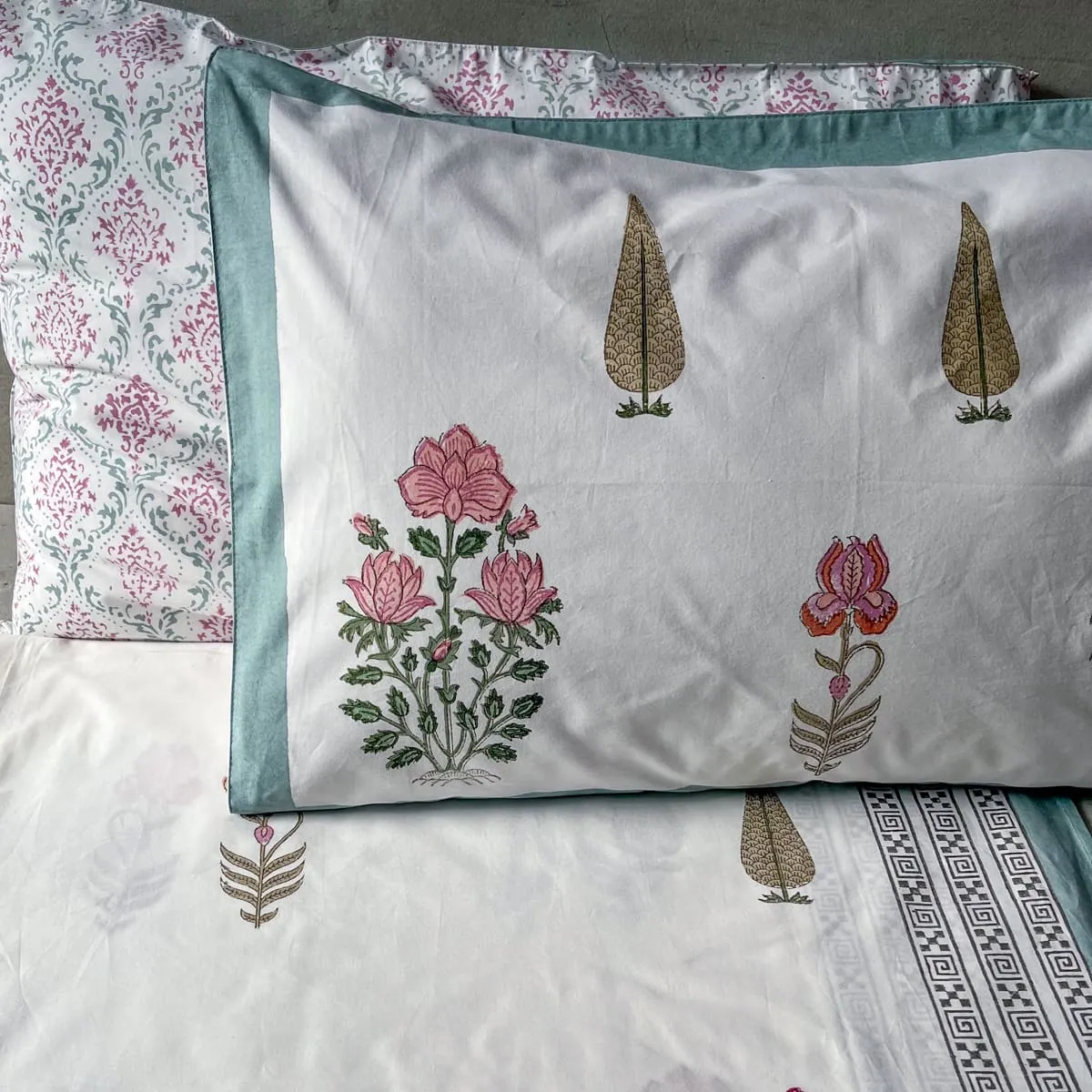 Home Artisan Ahida Floral Pattern Hand Block Print Bed Sheet