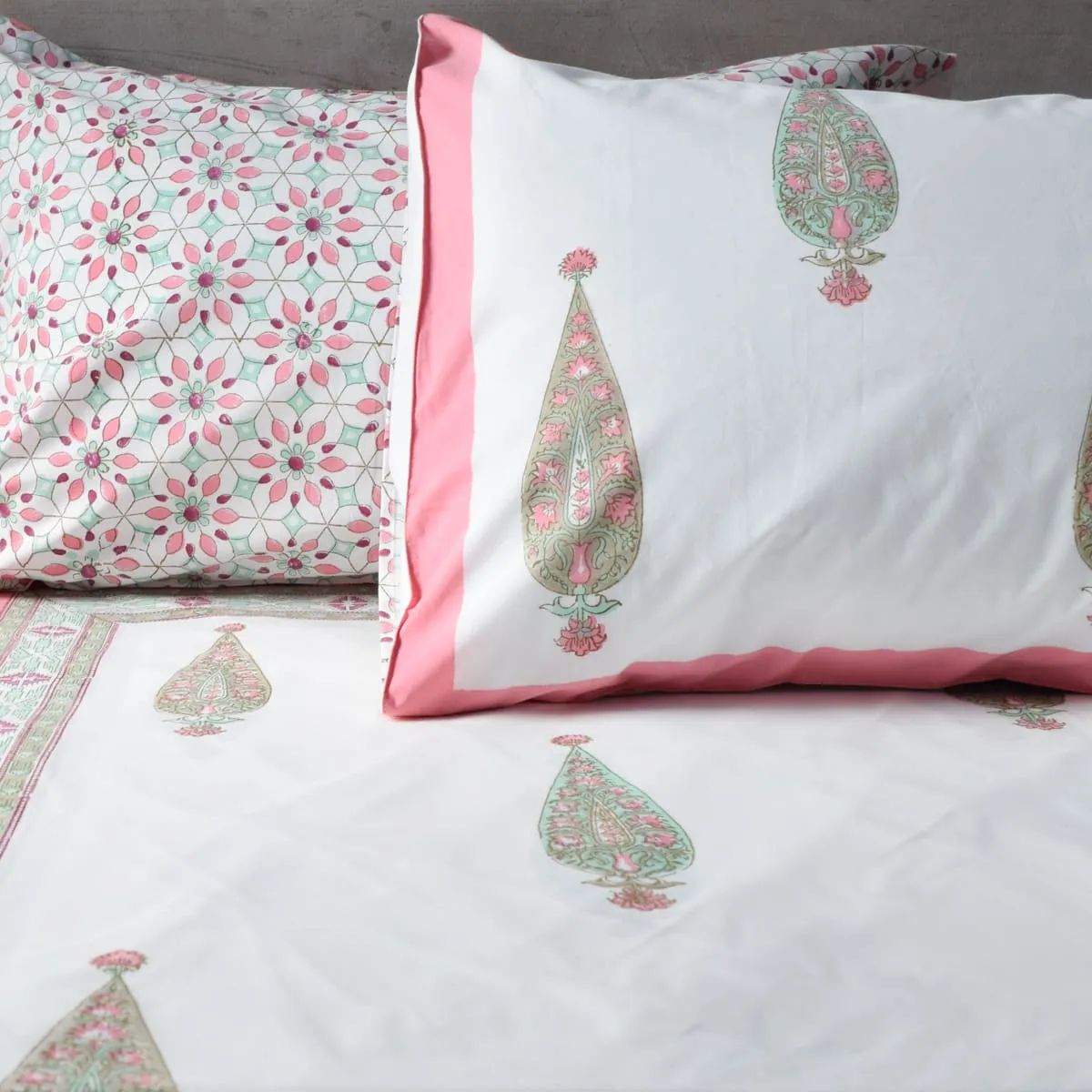 Home Artisan Aiza Floral Pattern Hand Block Print Bed Sheet