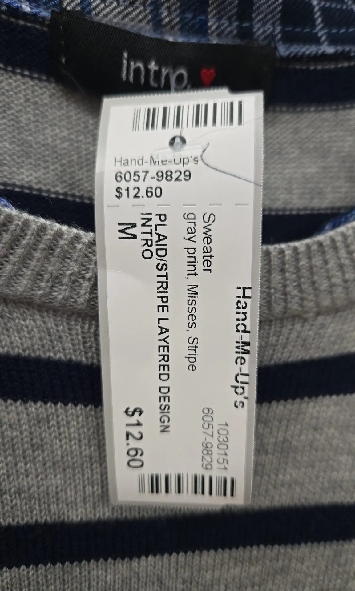 INTRO Size M Sweater