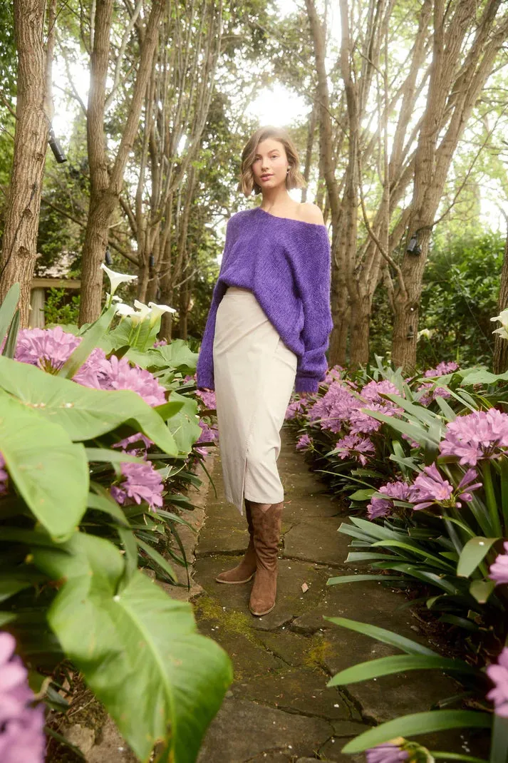 Isle of Mine - Pallas V Neck Jumper