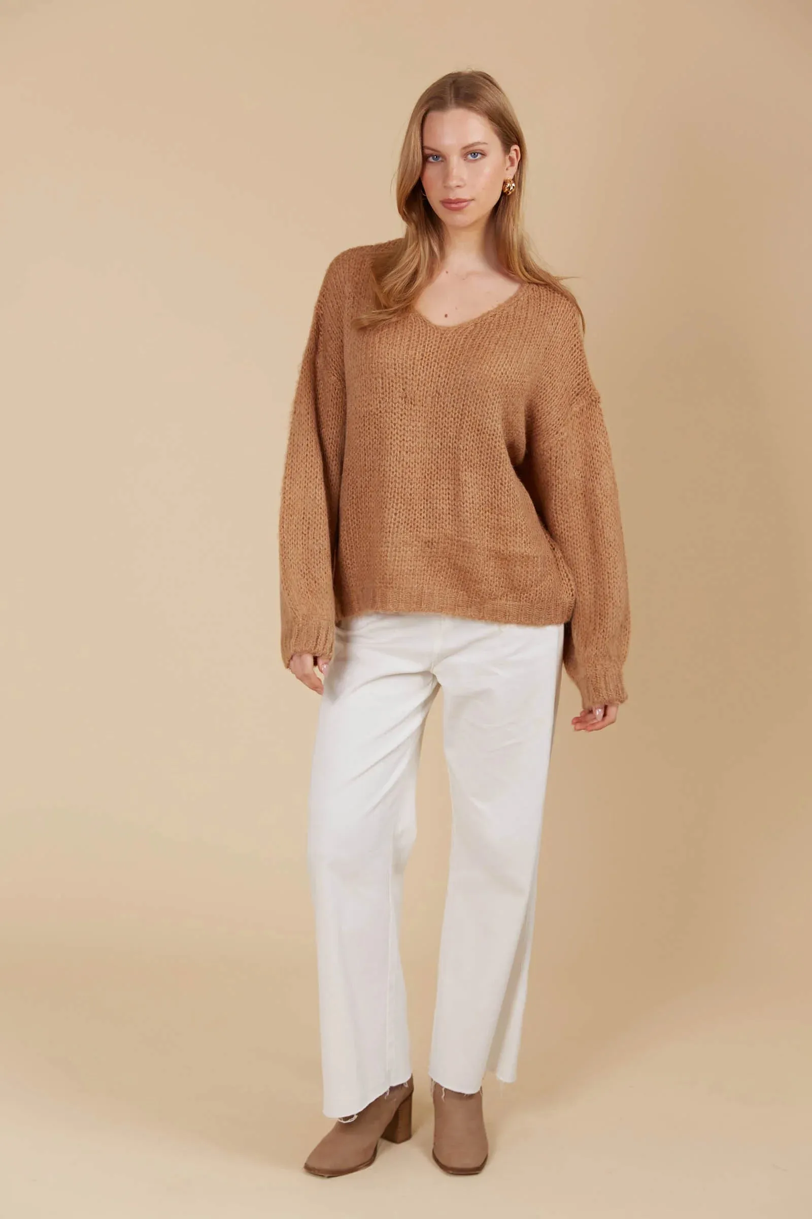 Isle of Mine - Pallas V Neck Jumper