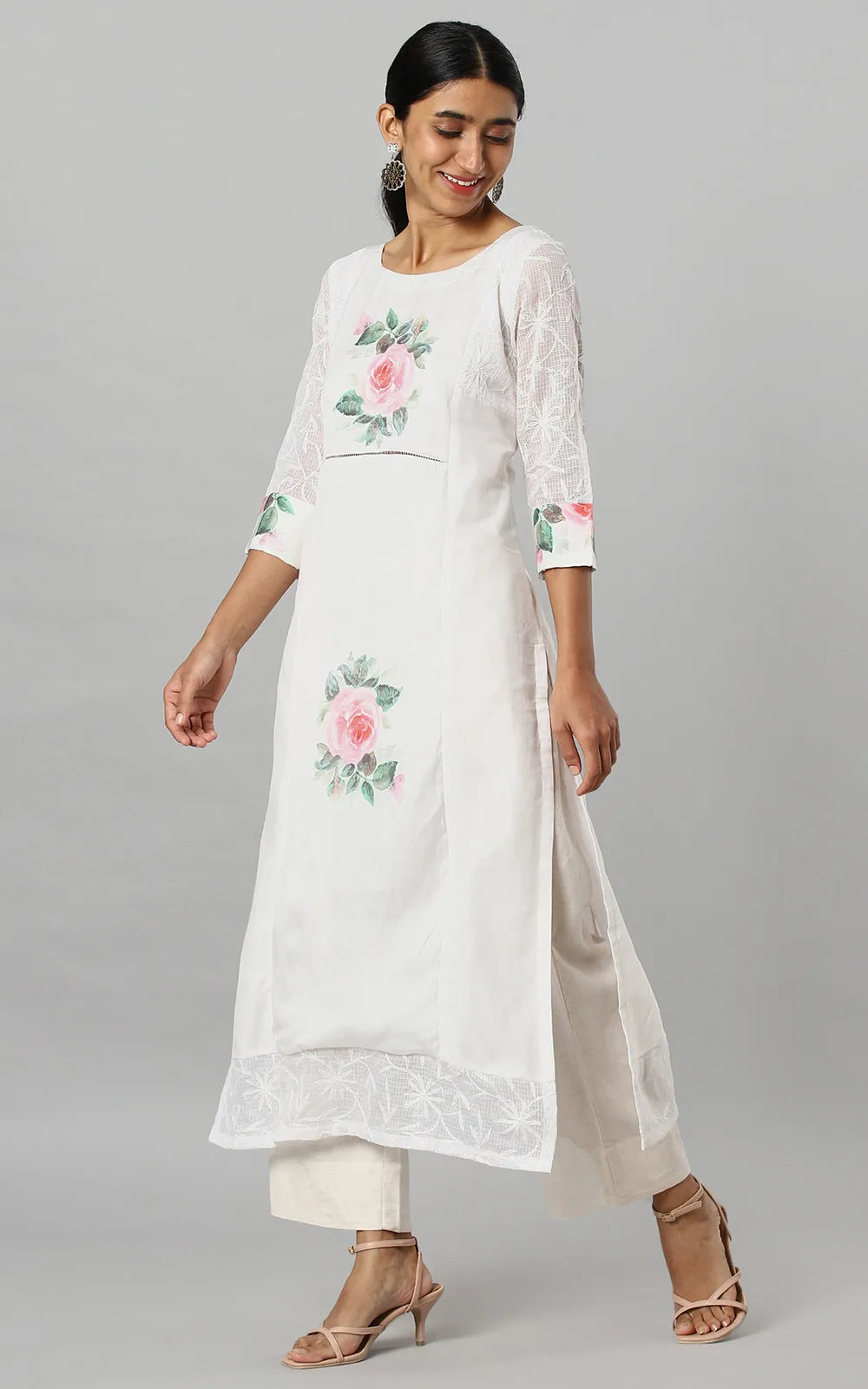 IVORY WHITE KURTA WITH CHIKAN WORK DETAILING