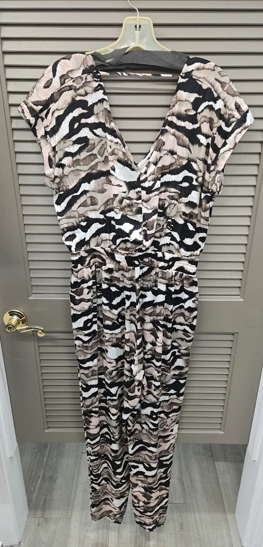 JENNIFER LOPEZ Size M Jumpsuit
