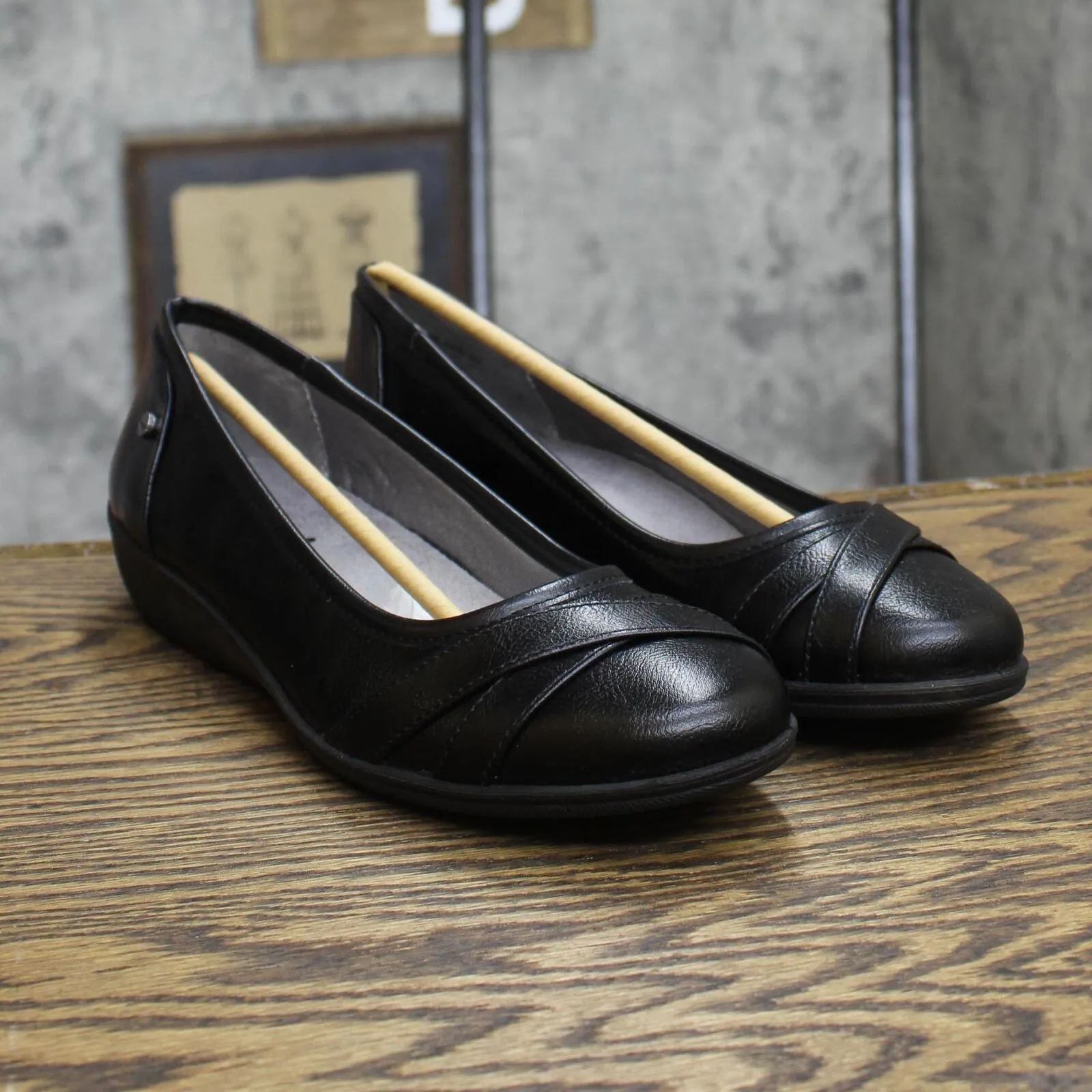 Lifestride Velocity I-Loyal Women's Ballet Flats E3786S1 Black 9M