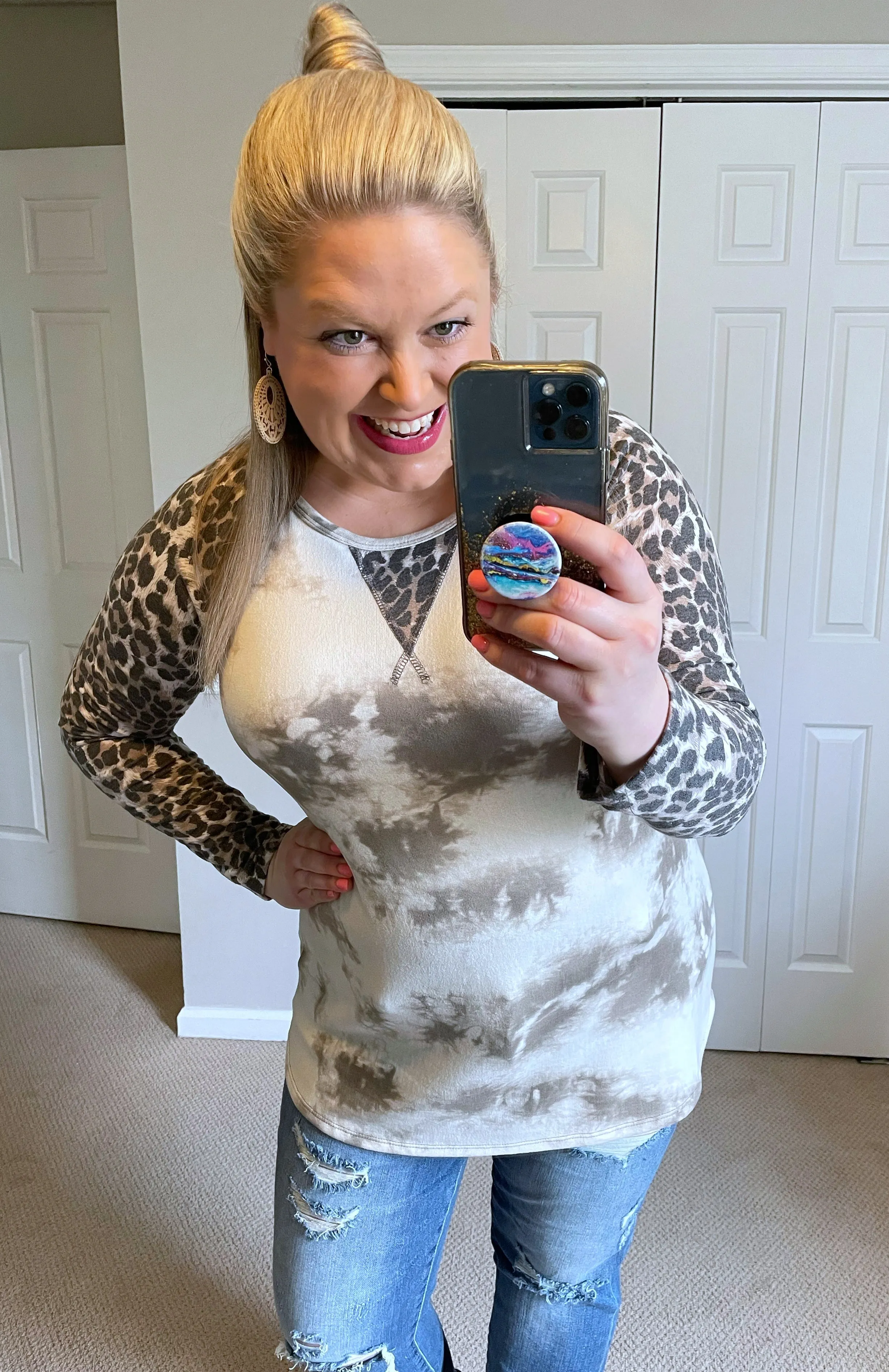 Long-Sleeved Tie-Dye & Animal Print Raglan Tee in Neutrals