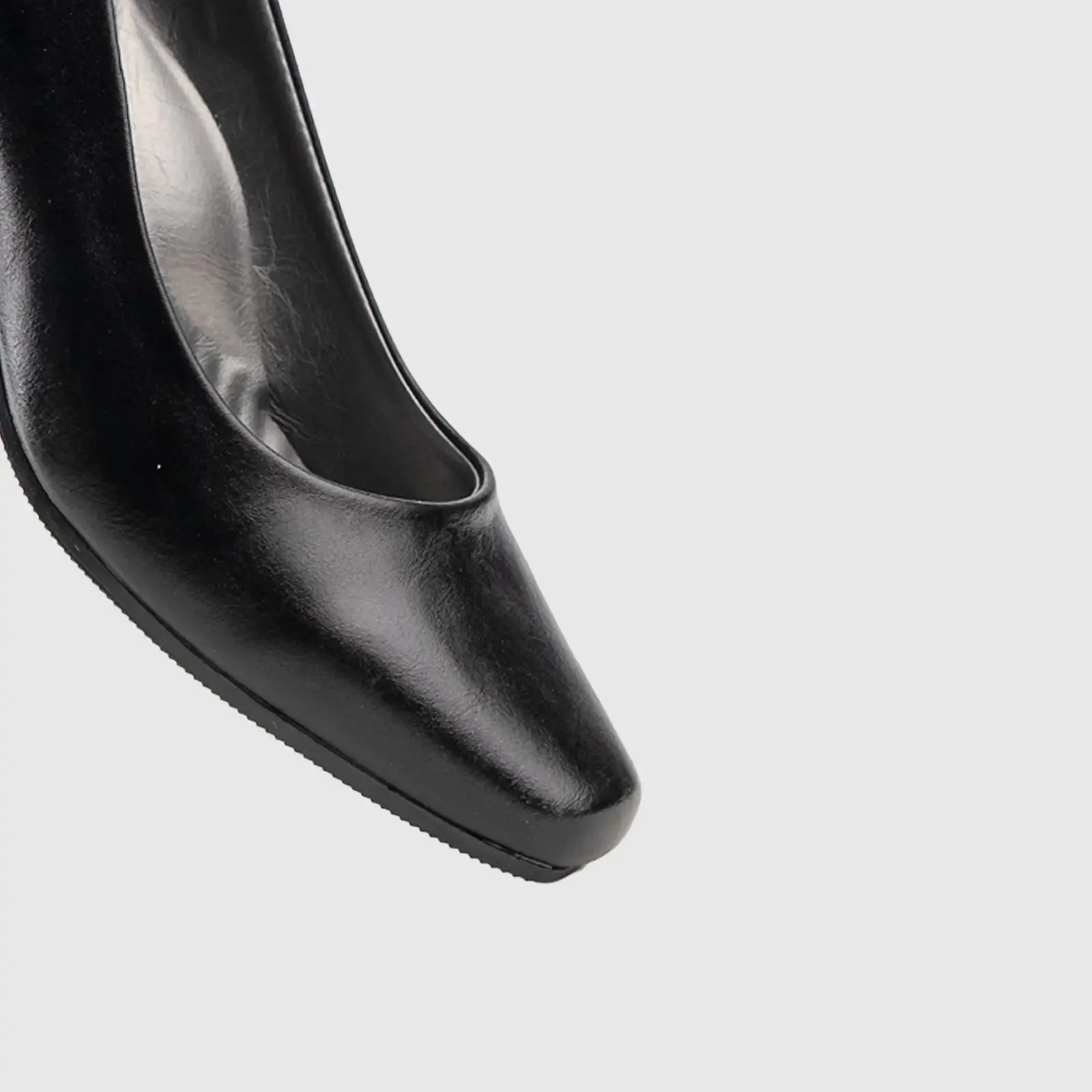 Low Block Heel Court Shoe 10032 Black